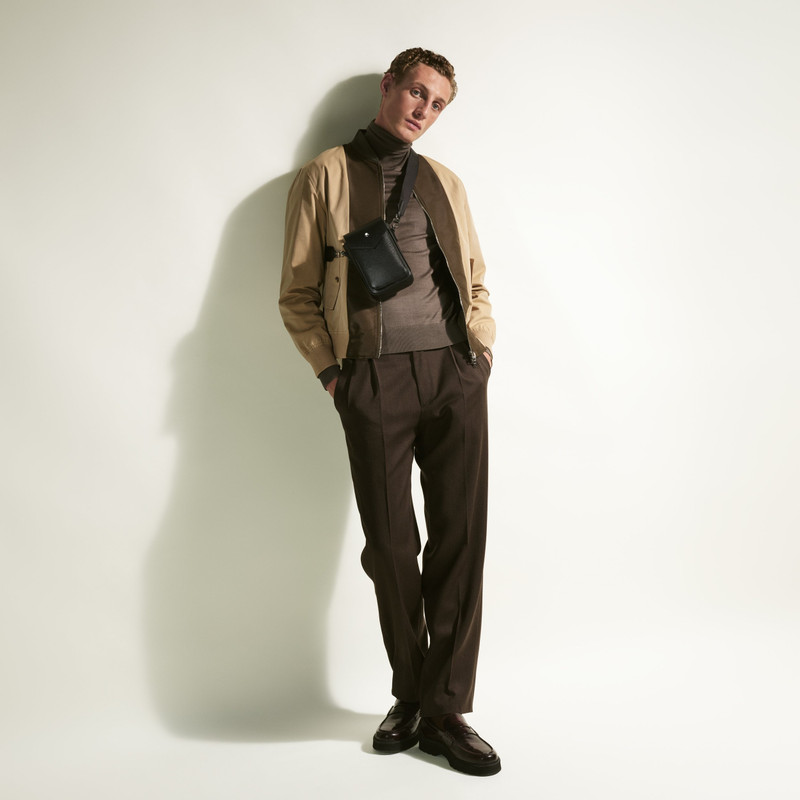 Sartorial vertical messenger 5