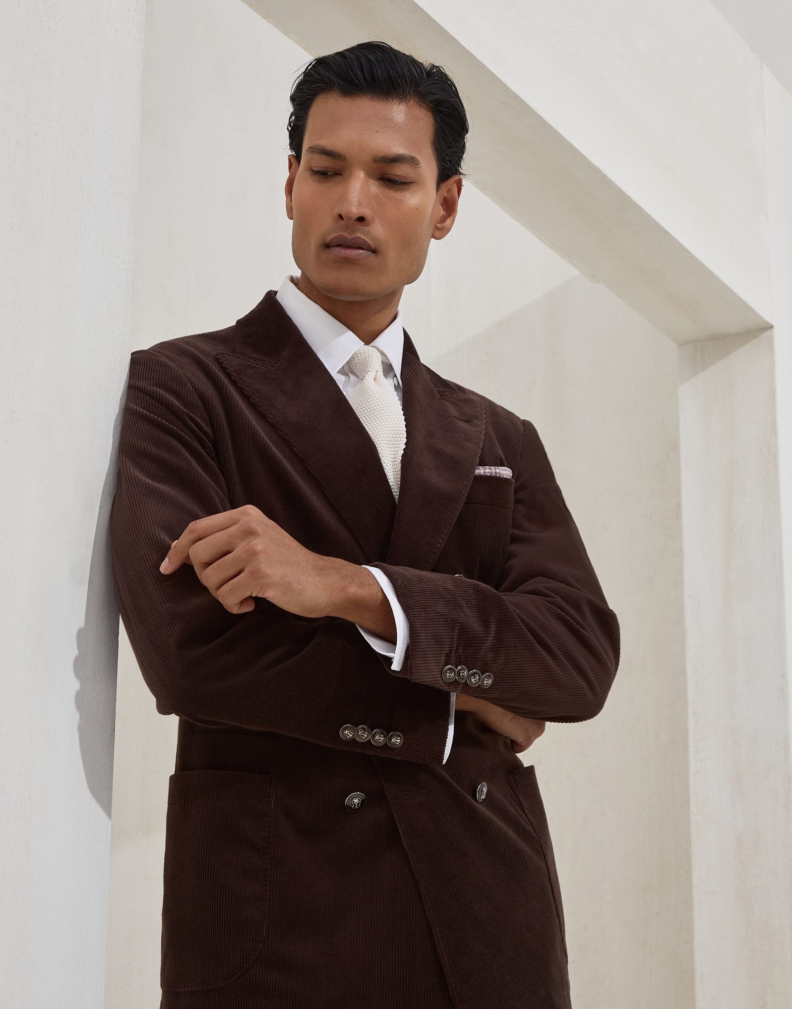 Comfort cotton and cashmere corduroy one-and-a-half breasted deconstructed blazer with patch pockets - 4