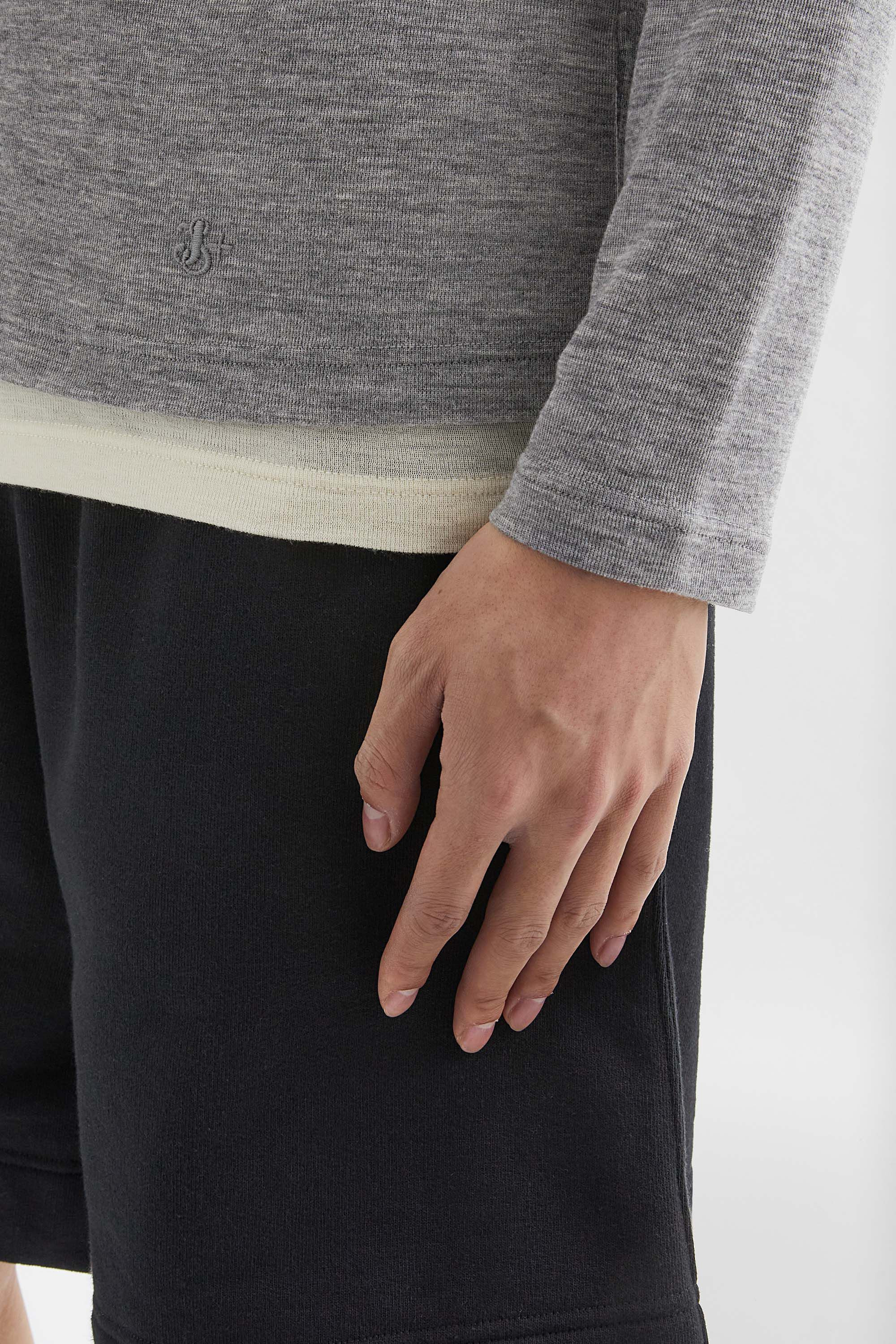 Lightweight Wool Layered T-Shirt - 7