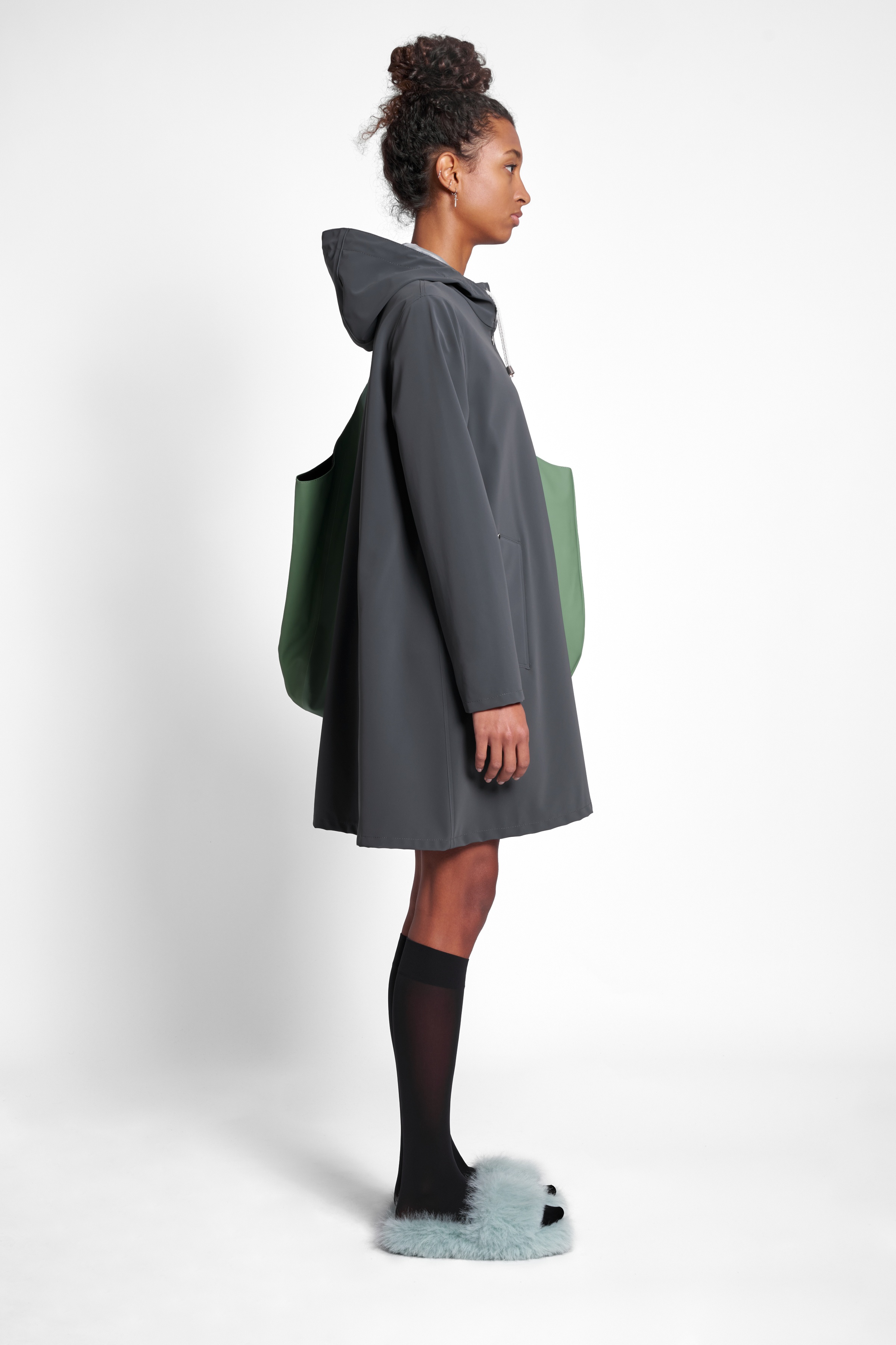 Mosebacke Lightweight Matte Raincoat Charcoal - 3