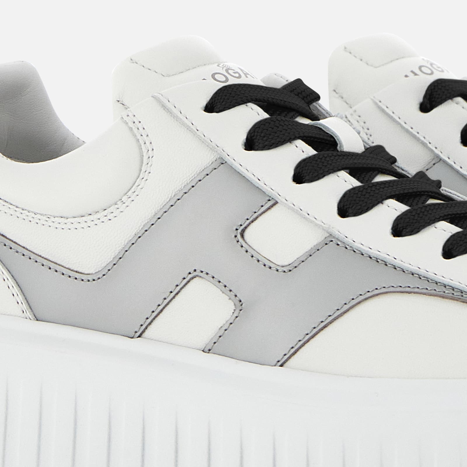 スニーカー HOGAN WHITE AND SILVER SNEAKERS HOGAN Sneakers Hogan H-Stripes Silver White | REVERSIBLE