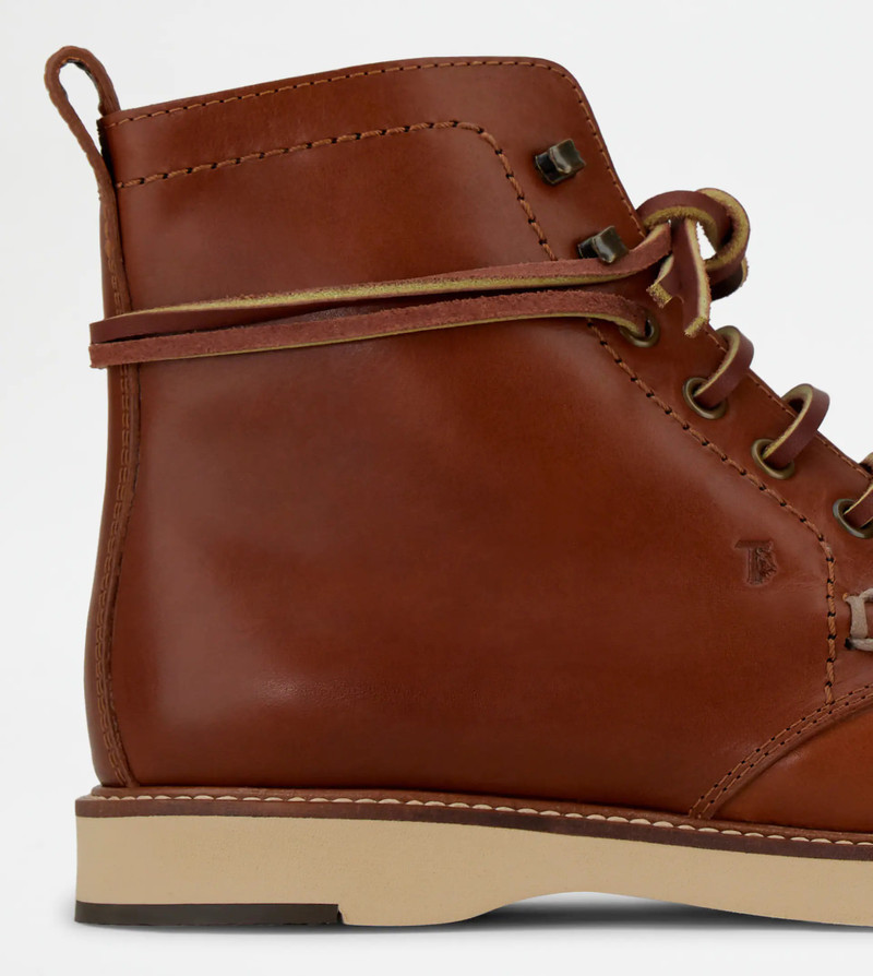 ANKLE BOOTS IN LEATHER - BROWN 4