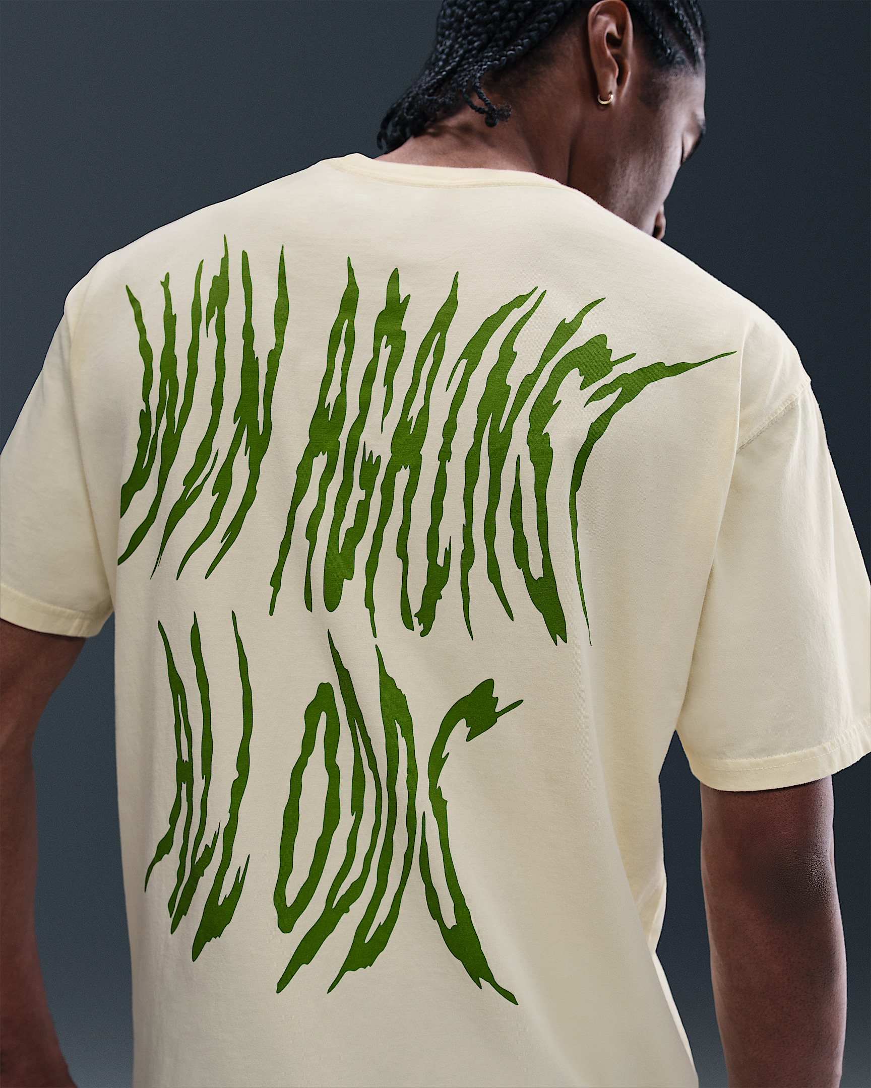 Nike Men's Max90 T-Shirt - 2