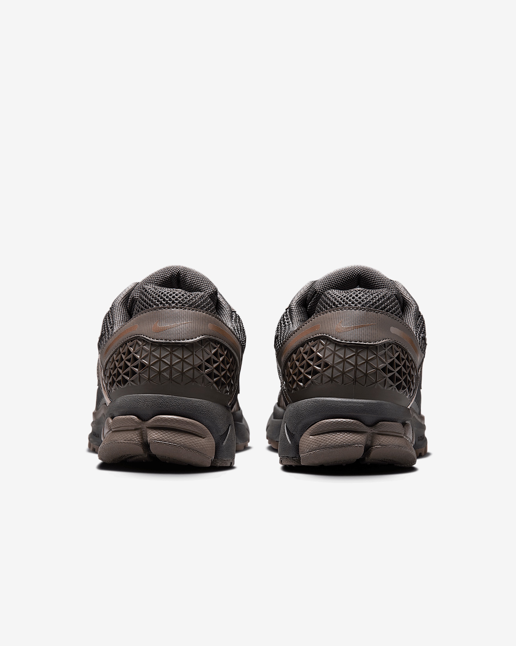 Nike Zoom Vomero 5 Men's Shoes - 6