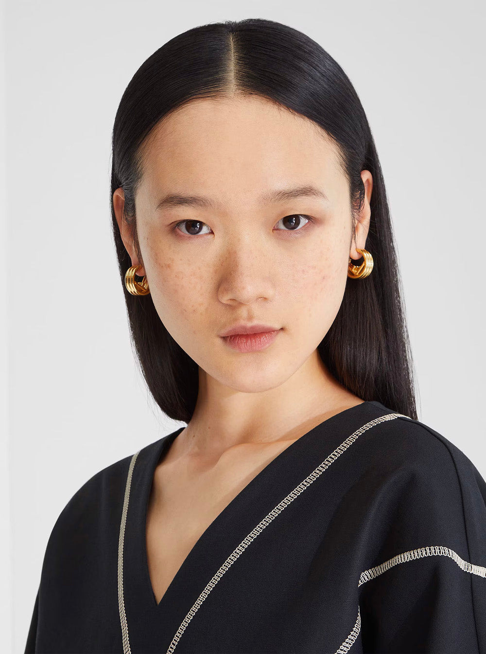 Fendi Women Gold Colored Earrings With Triple Circle And F Motif In Bronze Woman - 3
