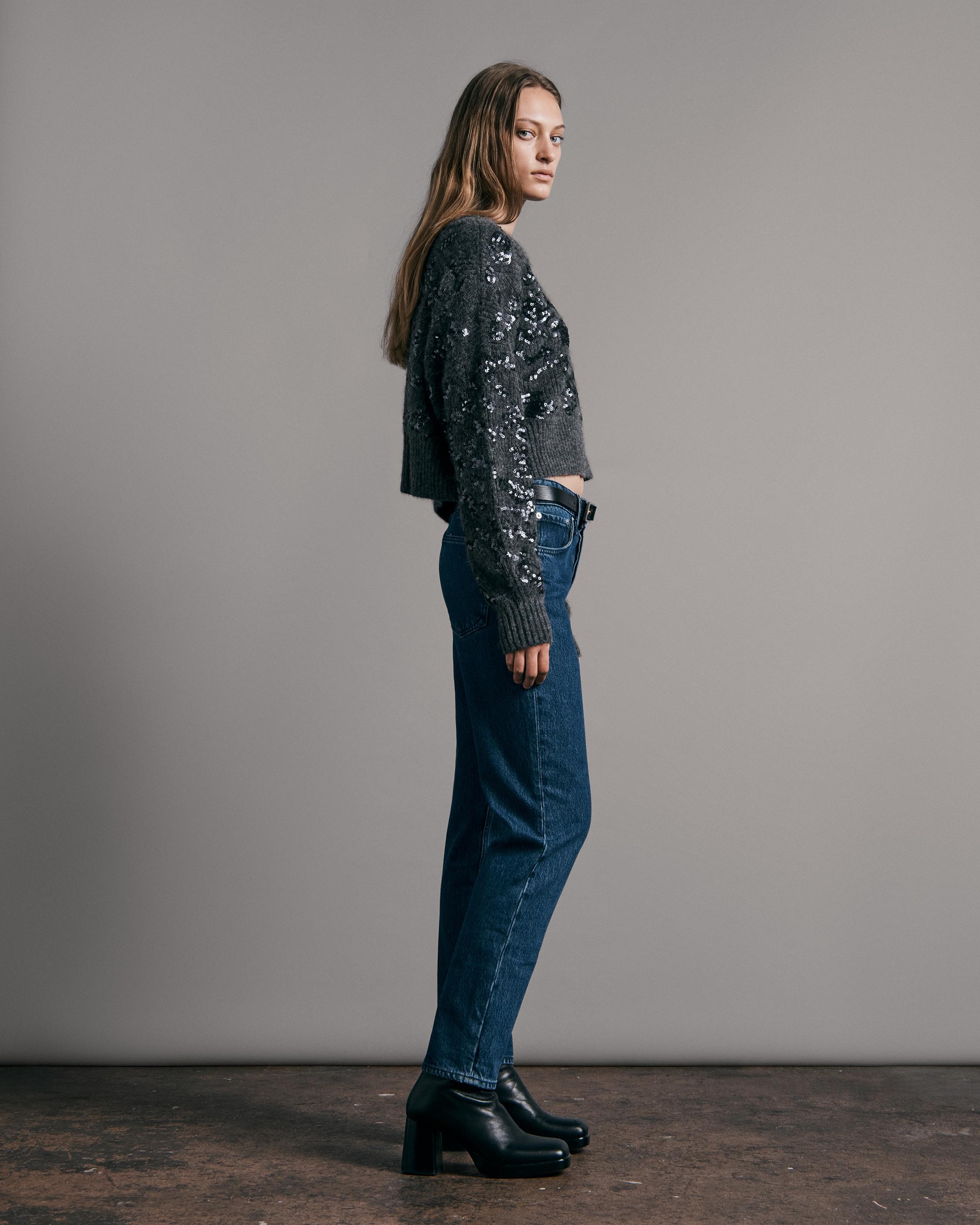 Rosa Boyfriend - Gates
Mid-Rise Rigid Jean - 4