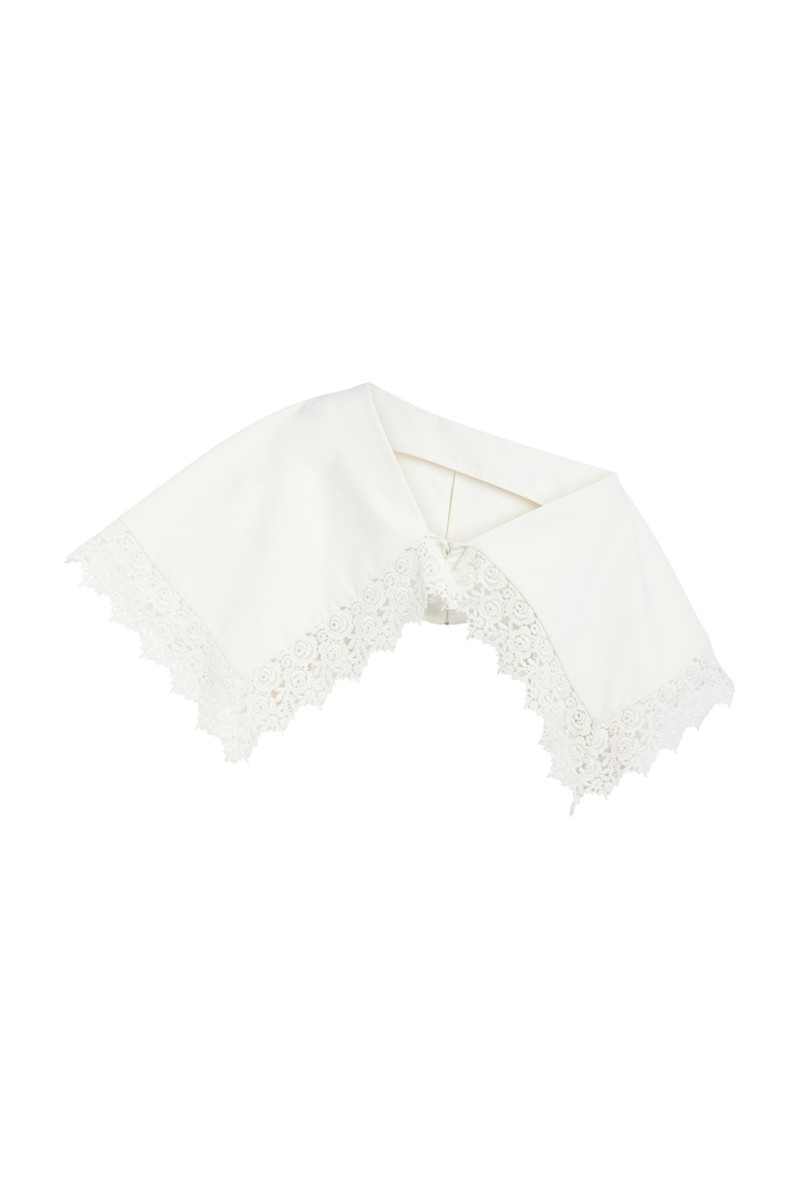 LACE TRIMMED BIG COLLAR TOP OFF WHITE 7