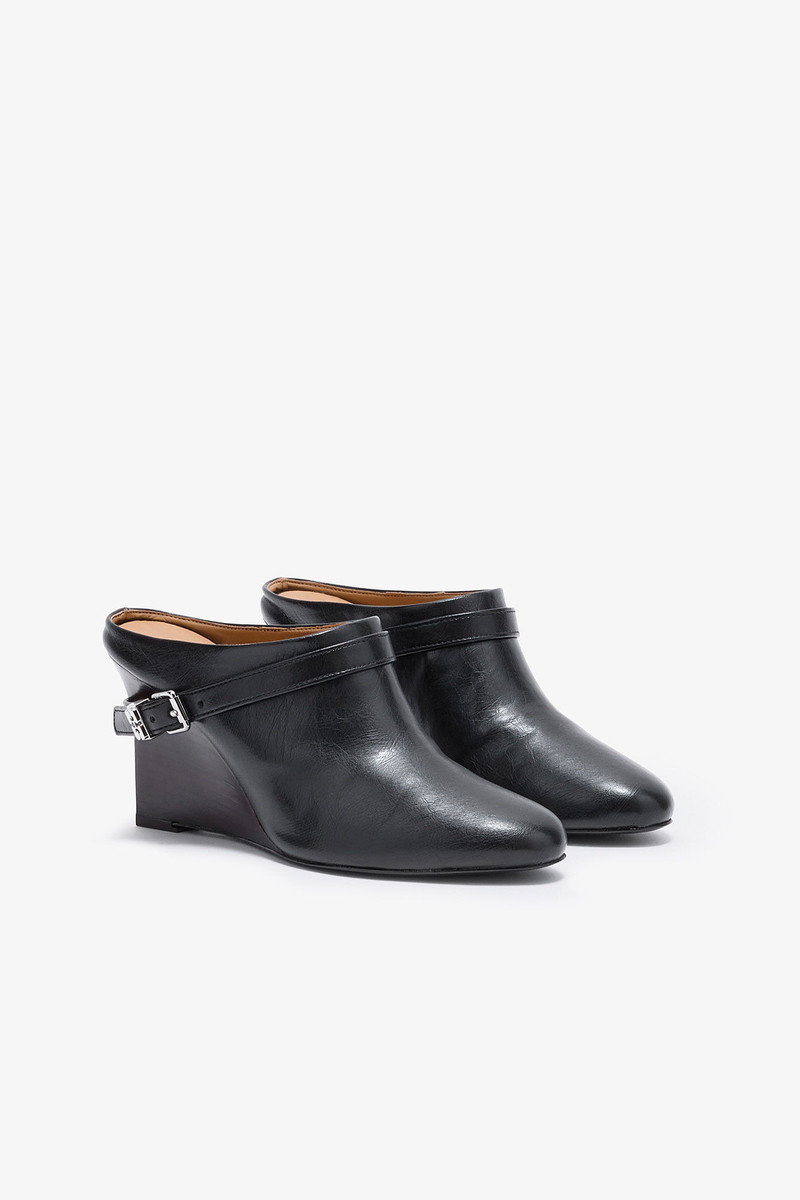 GANNI KAT SLIM MULE IN BLACK outlook