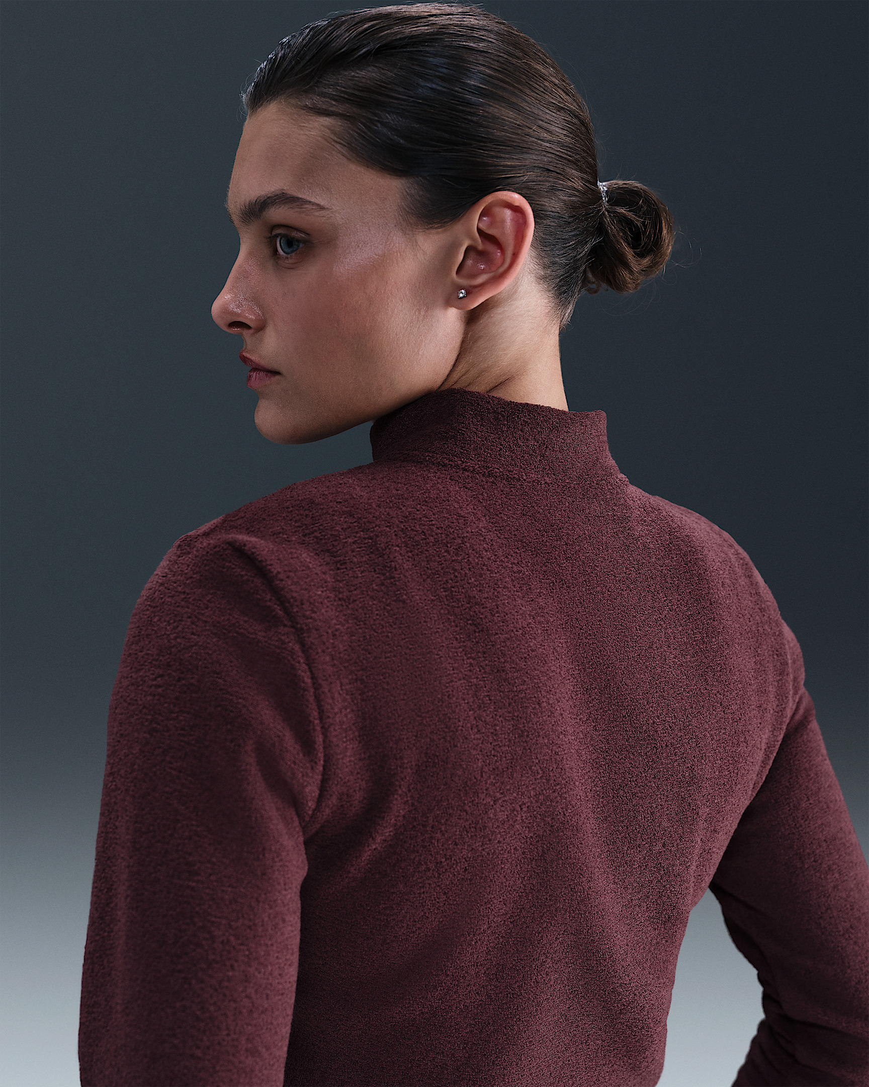 Nike Sportswear Phoenix Plush Women's Slim Long-Sleeve Cozy Fleece 1/2-Zip Top - 2