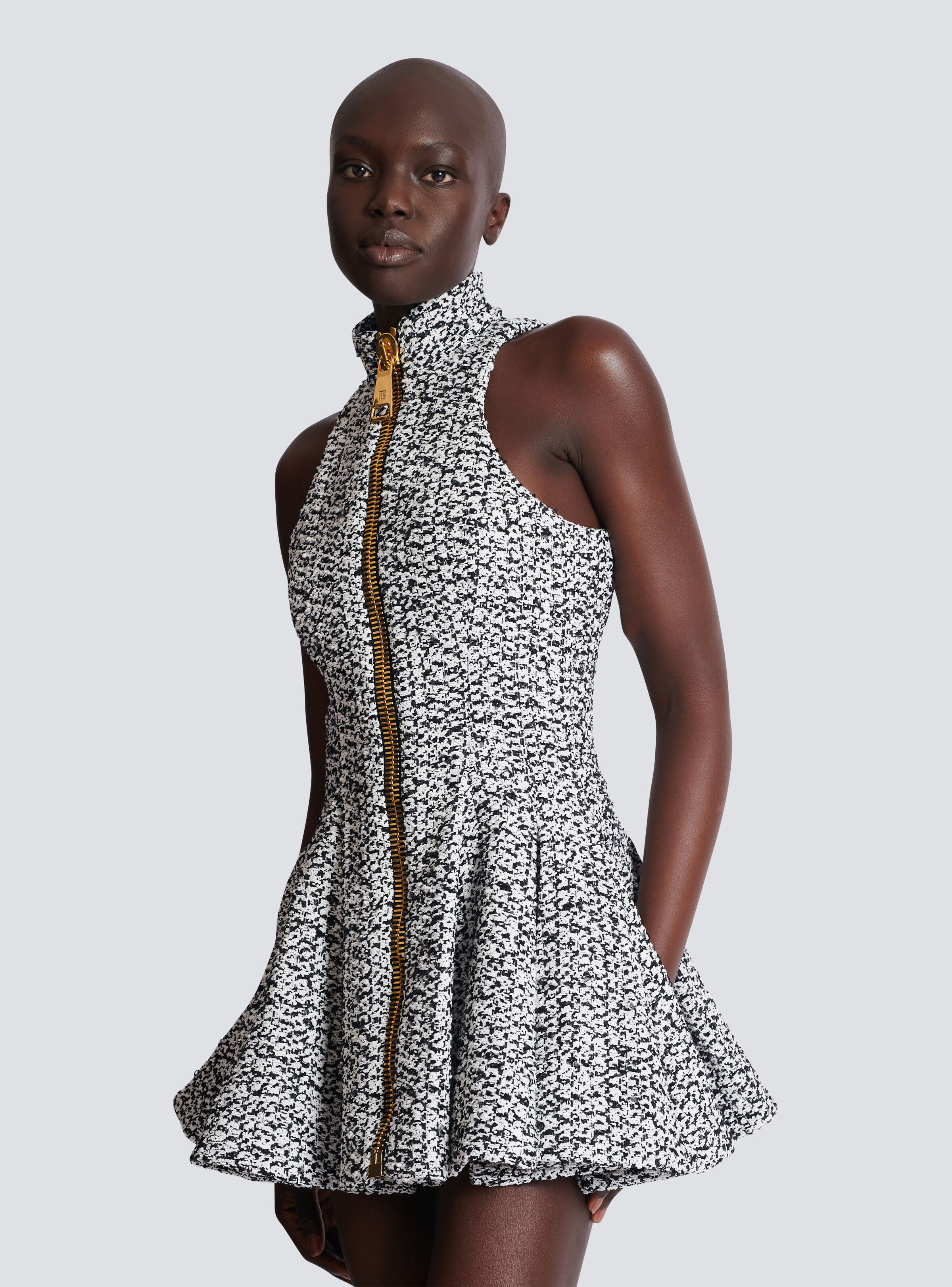 Sleeveless flared tweed dress - 6