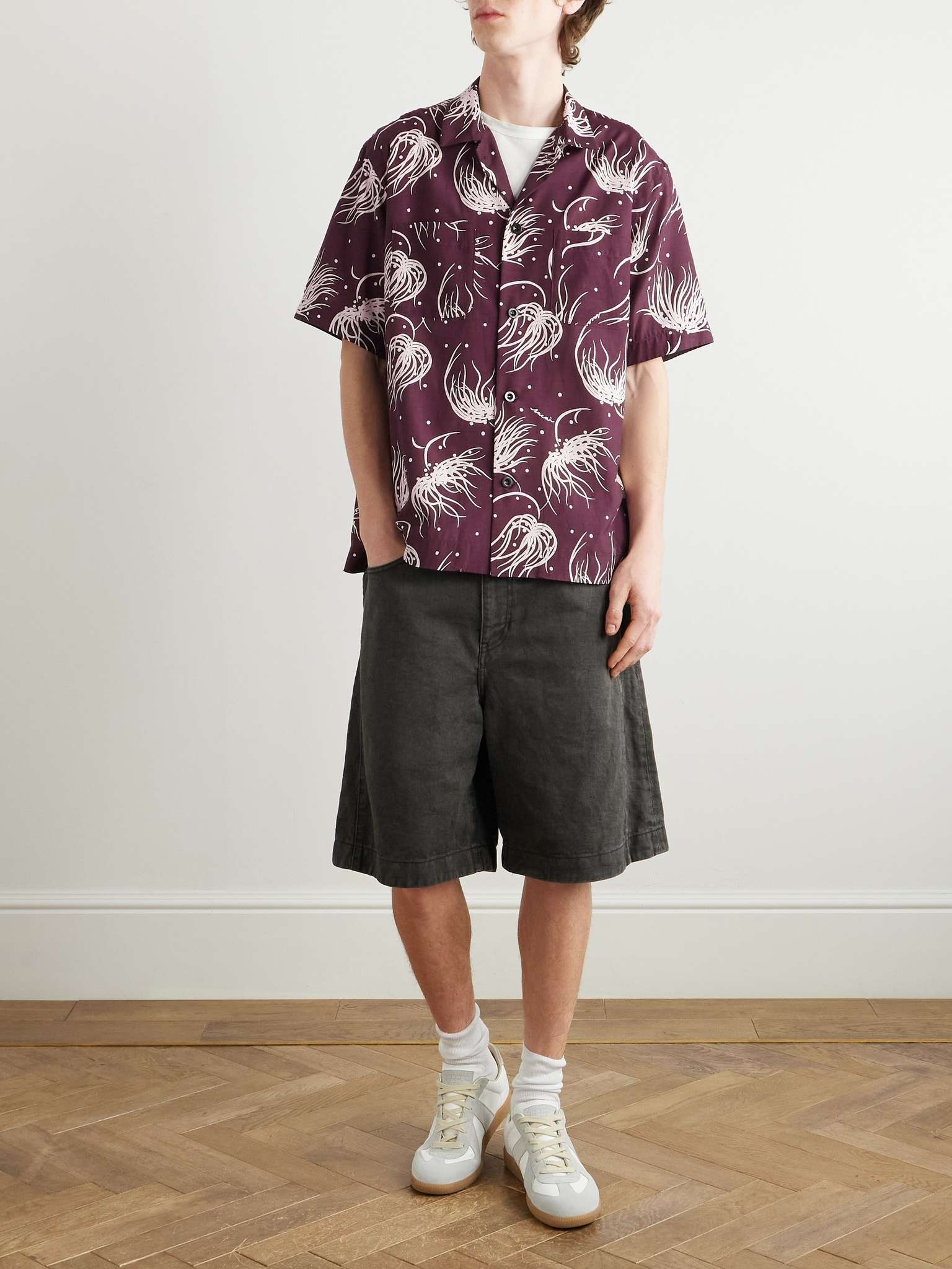 Wide-Leg Belted Denim Bermuda Shorts - 2