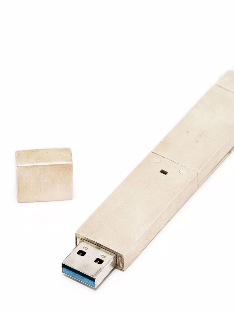 USB pendant necklace 4