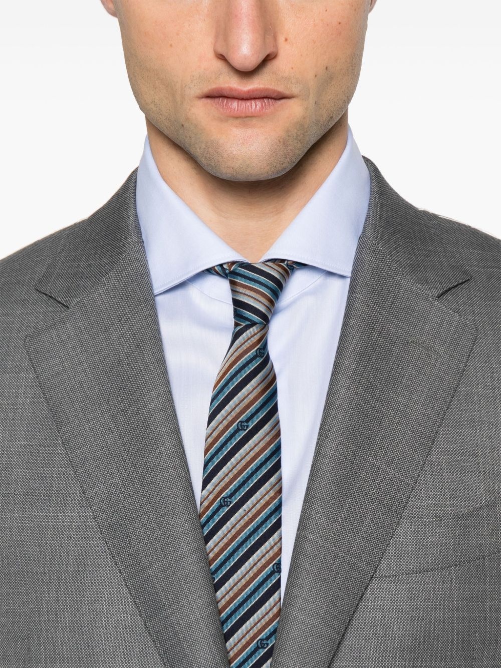 check-pattern suit - 4
