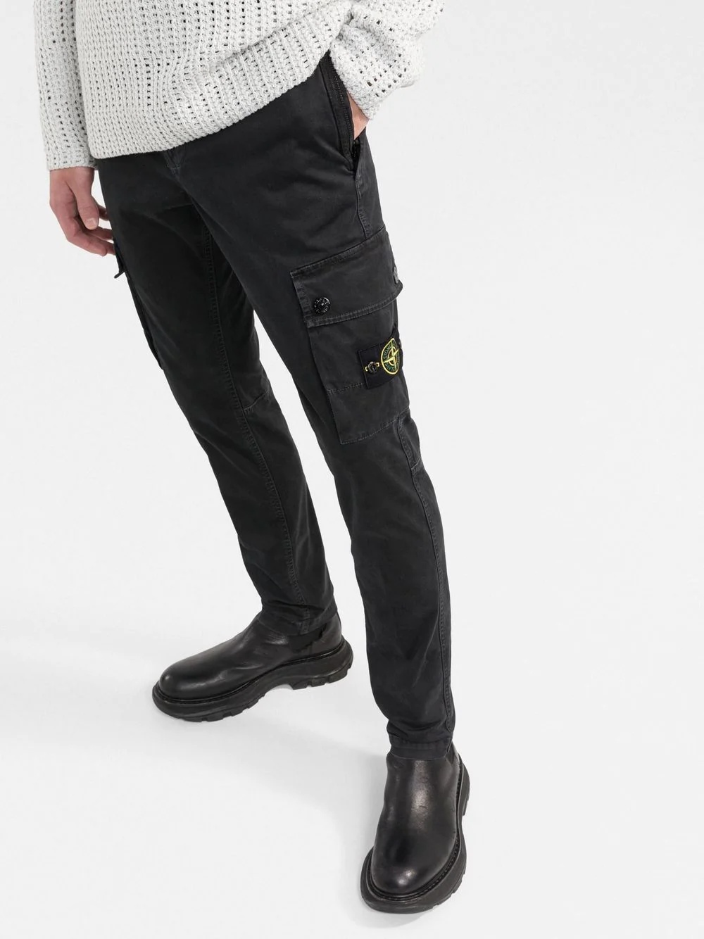 Compass-patch cargo trousers - 3