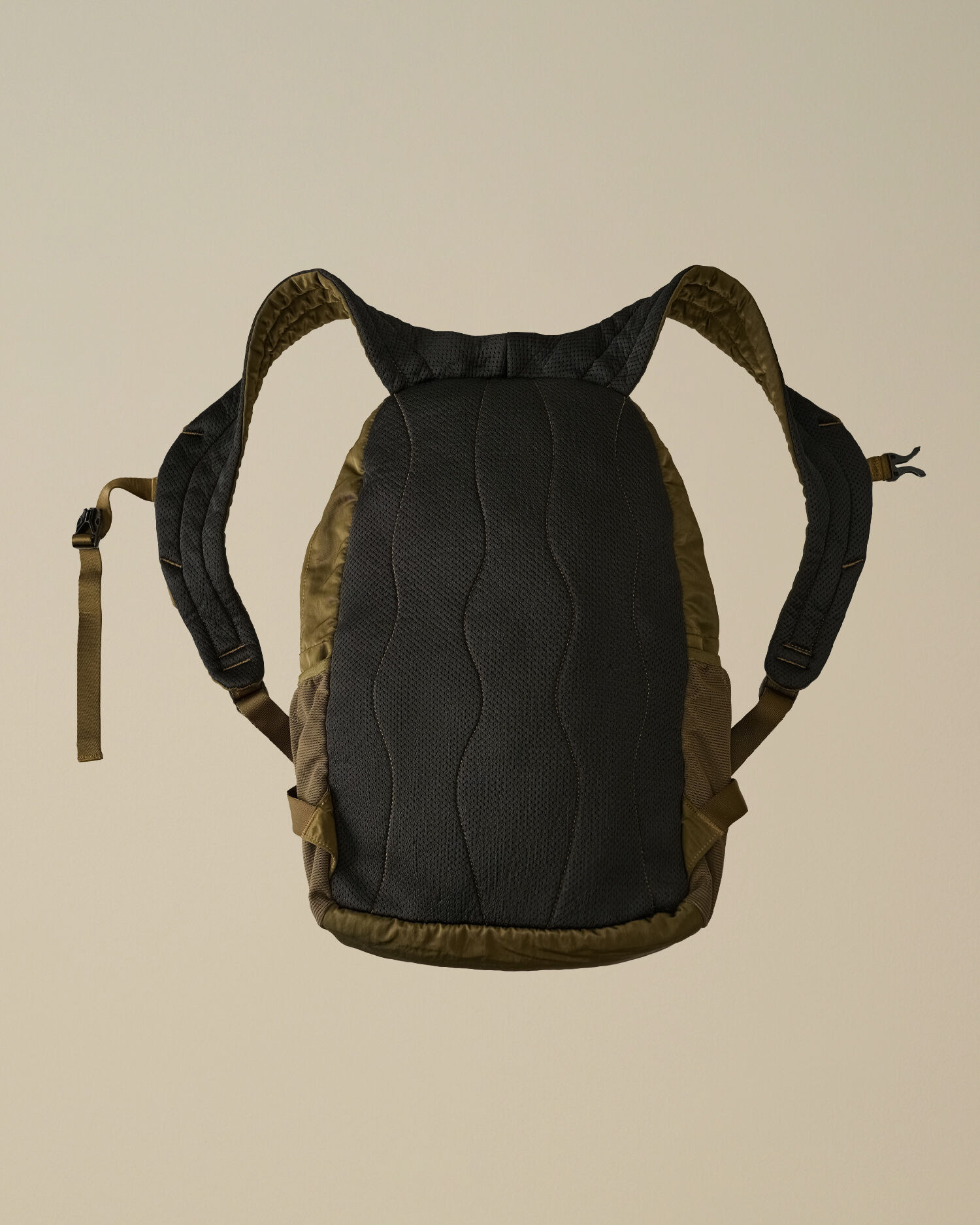 Nylon B Lens Backpack - 5