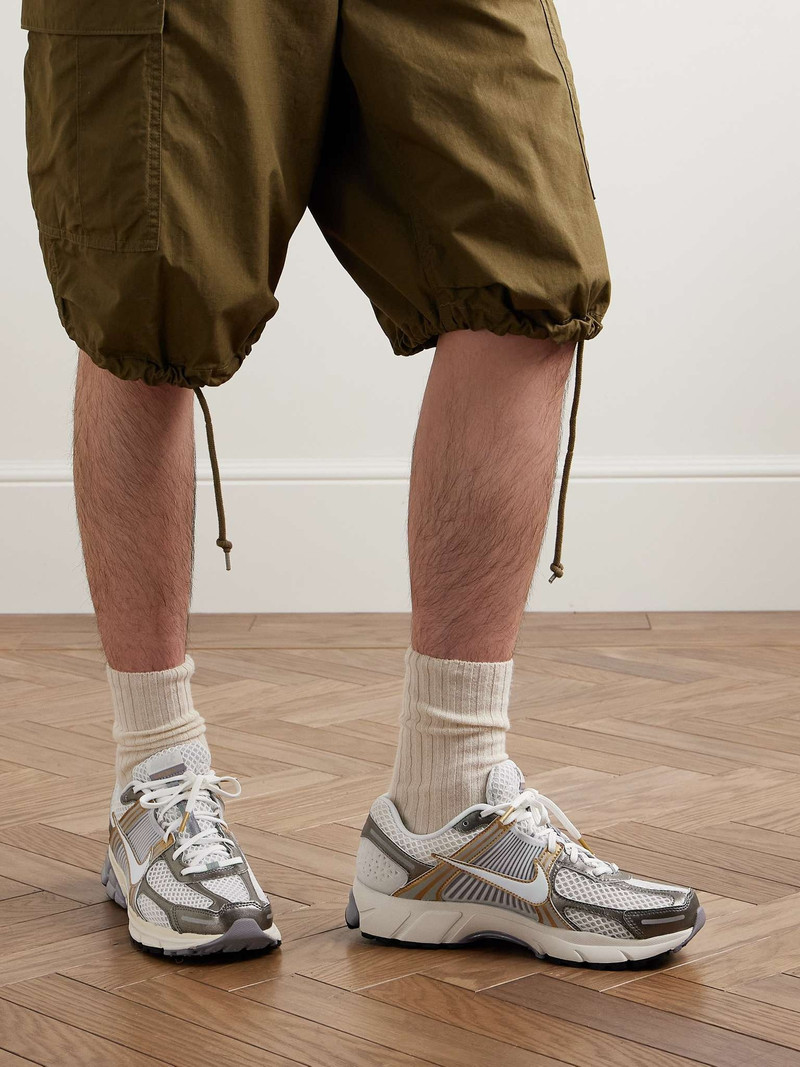 Nike Nike 남자의 줌 Vomero 5 신발 outlook