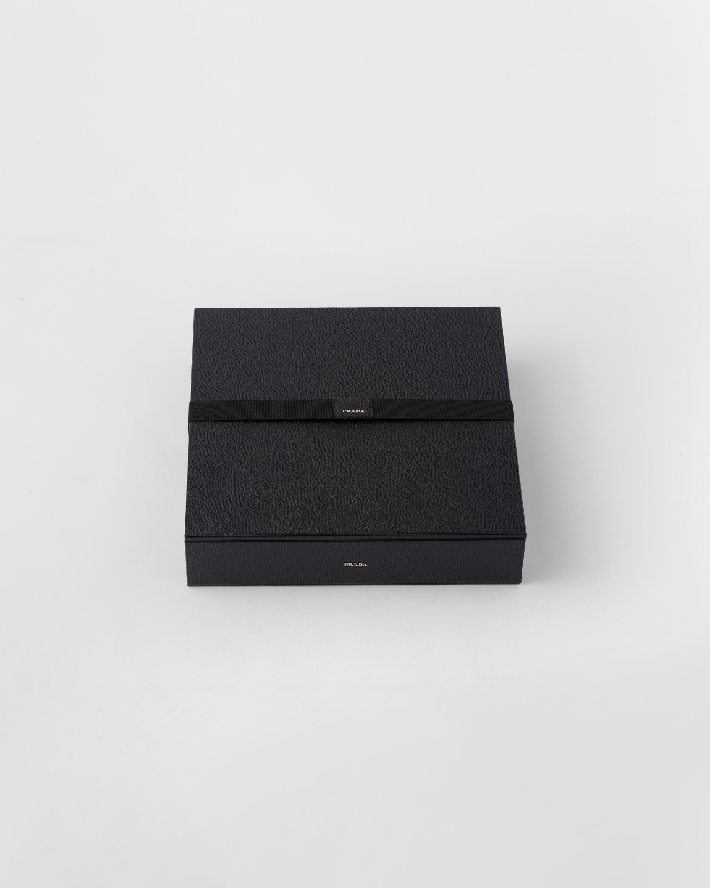 Saffiano leather chess set - 4