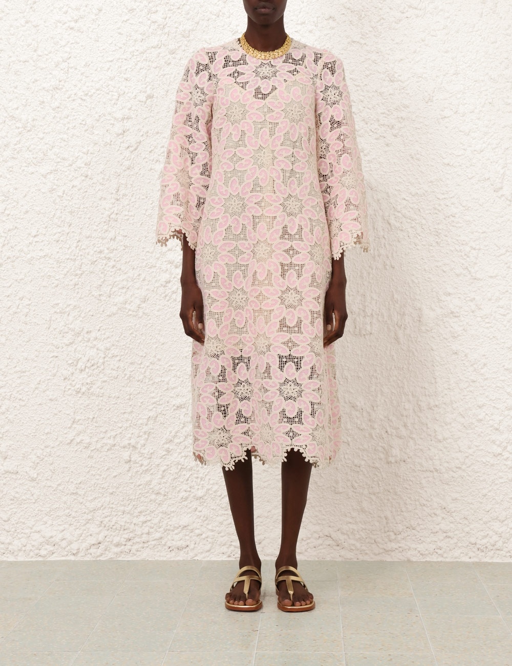 ZIMMERMANN ジマーマン ワンピース Ottie scalloped 984701 Ottie scalloped lace midi dress in pink - Zimmermann | Mytheresa