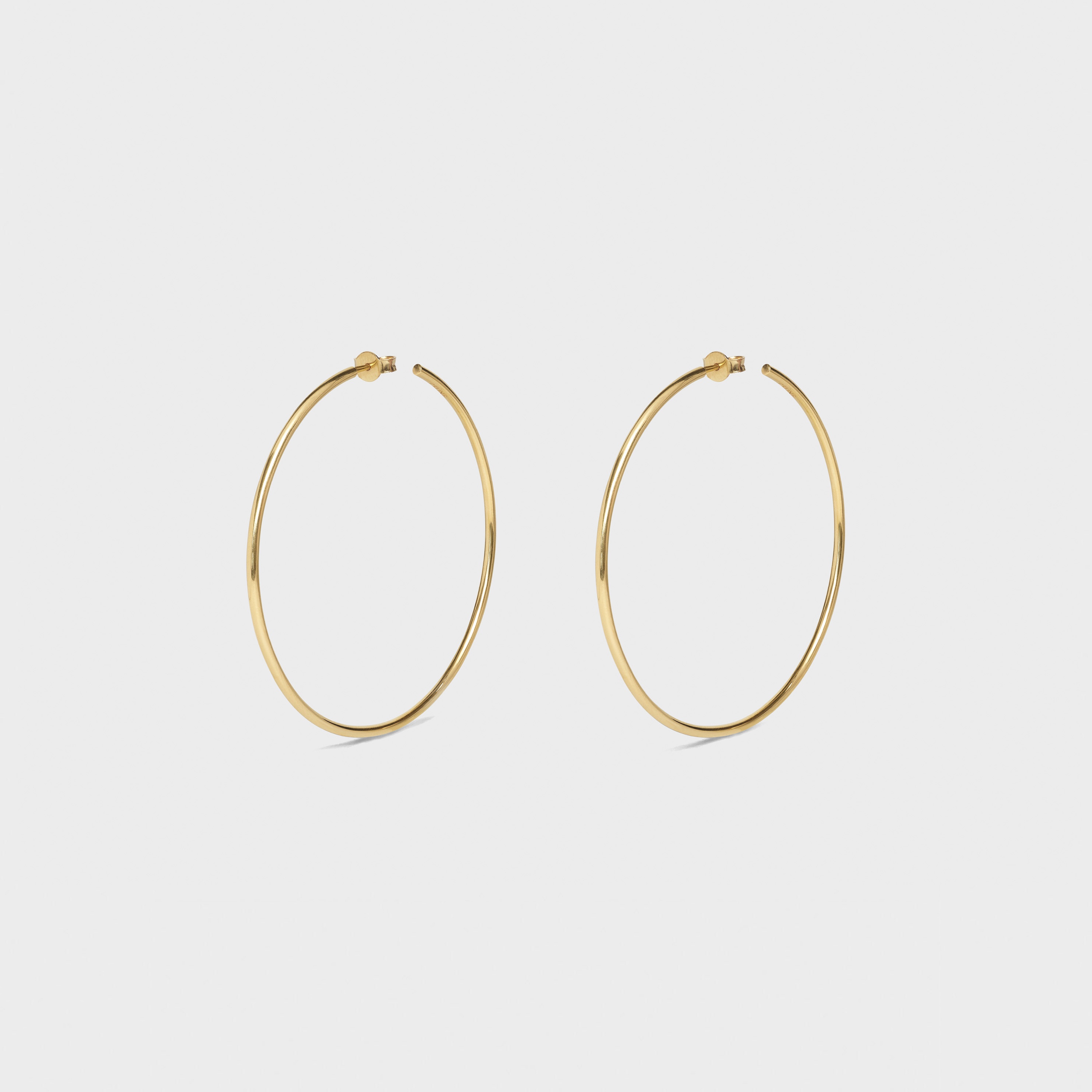 SIMPLE FORMS ROUND HOOPS IN BRASS WITH GOLD FINISH - 2