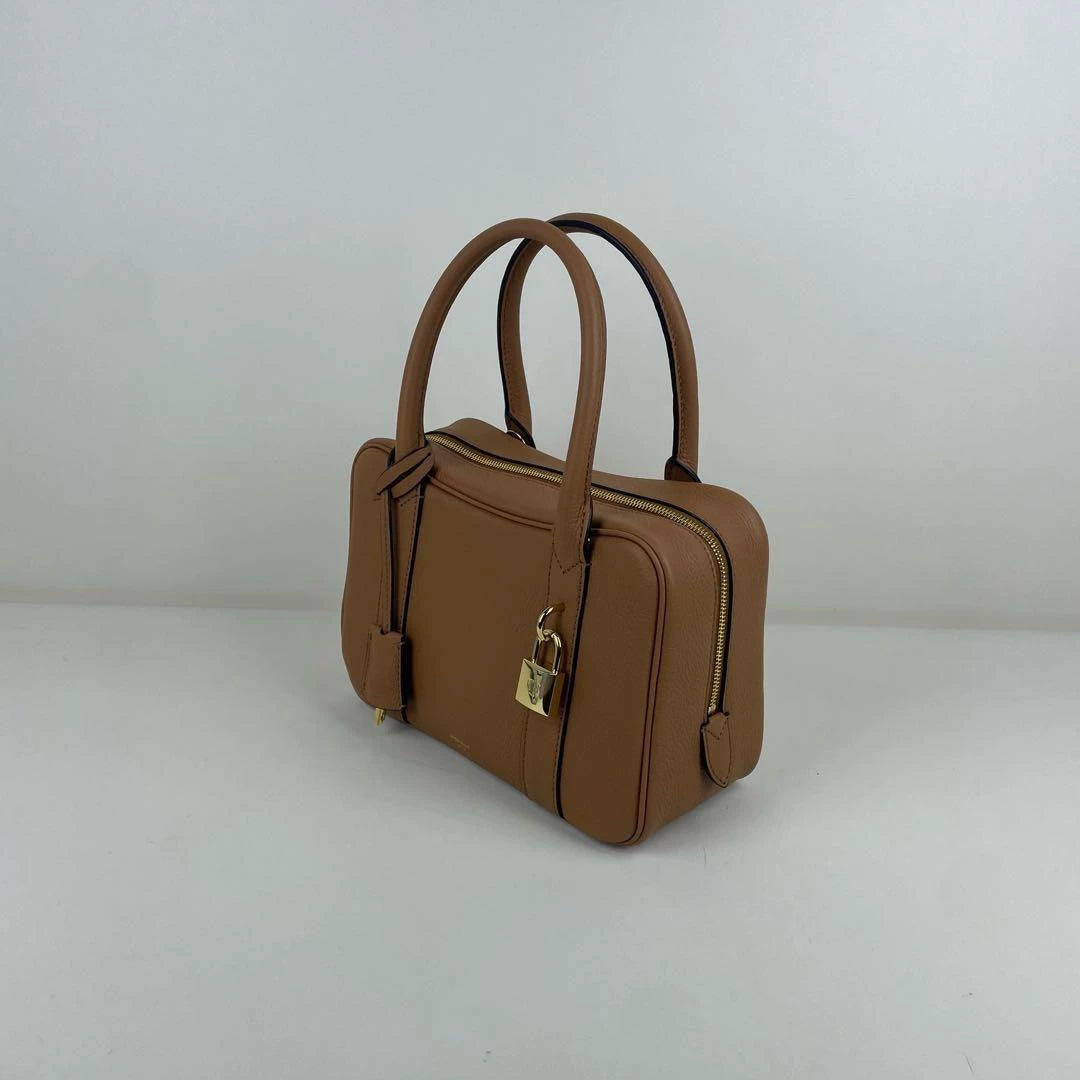 Moynat Women Pre-Loved Bag Brand New Condition - 3