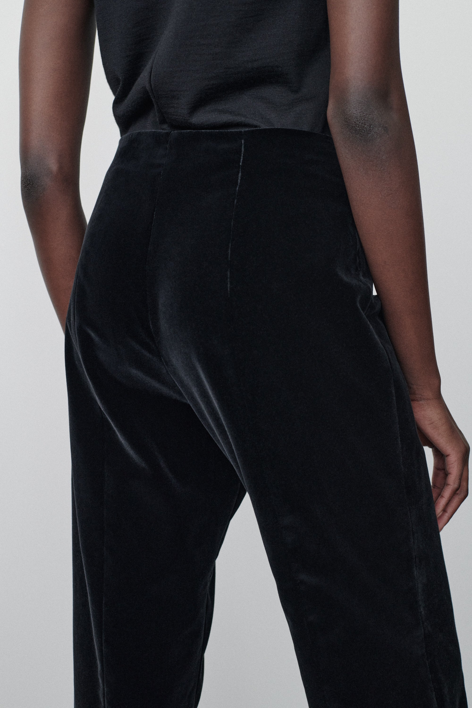 Padma Pant in Cotton and Silk - 4