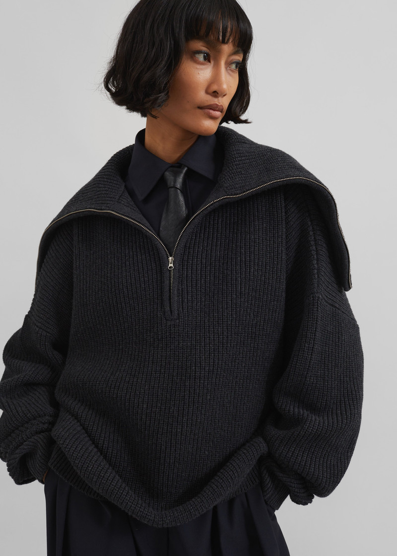 Hazel Oversized Wool Jumper - Dark Grey 11