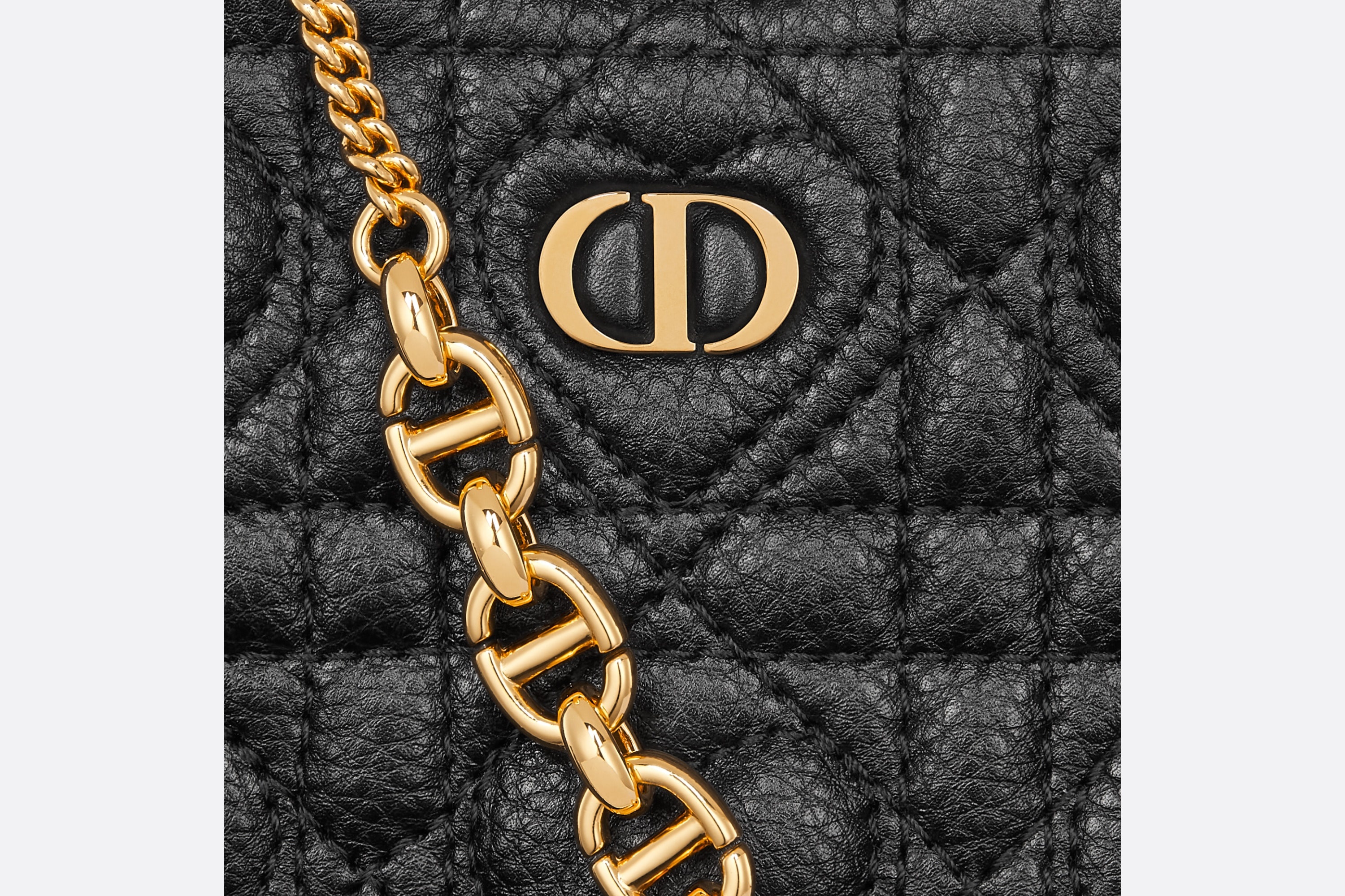 Dioramour Dior Caro Heart Pouch with Chain - 5
