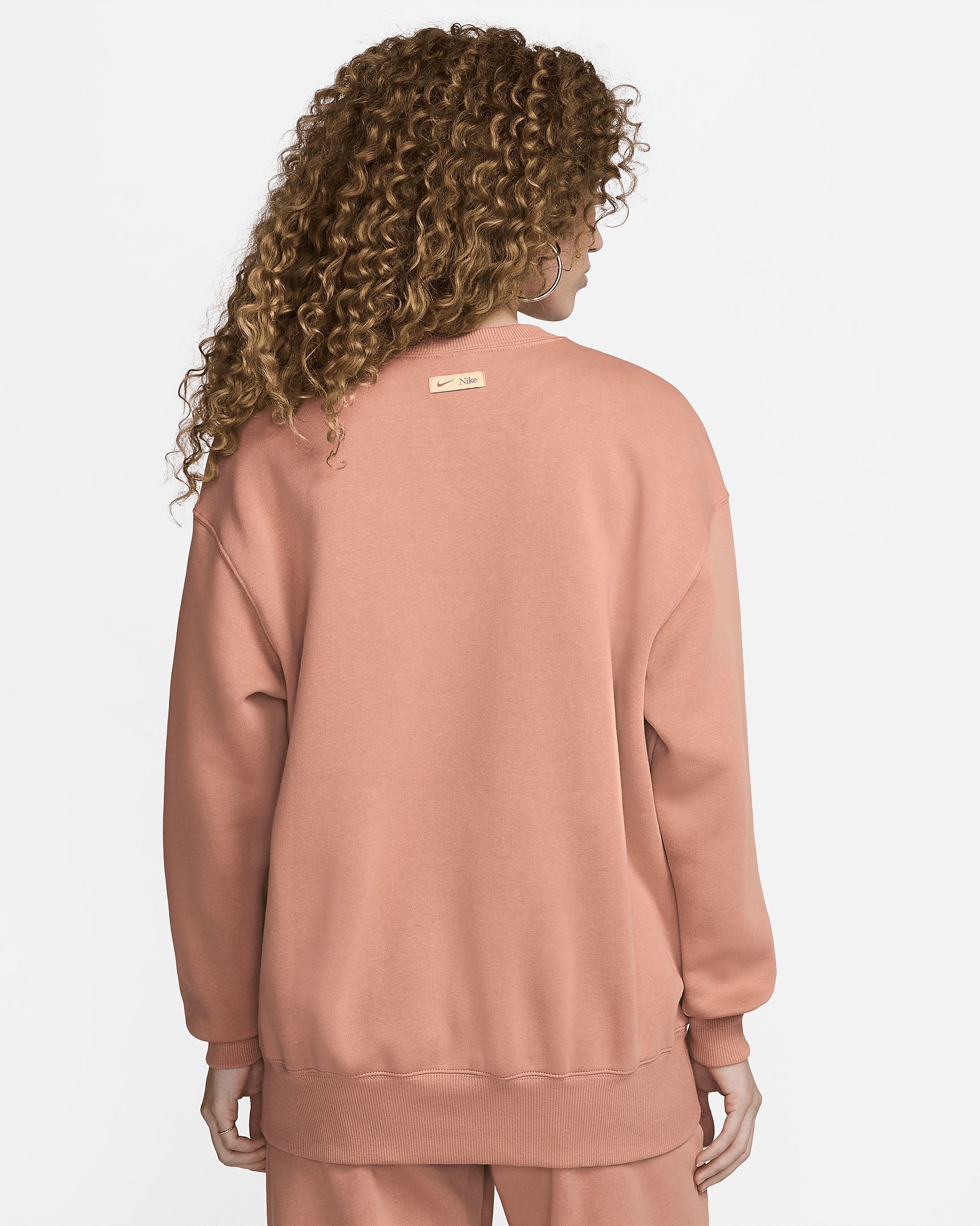 Nike Sportswear Phoenix Fleece Women's Oversized Crew-Neck Logo Sweatshirt - 2