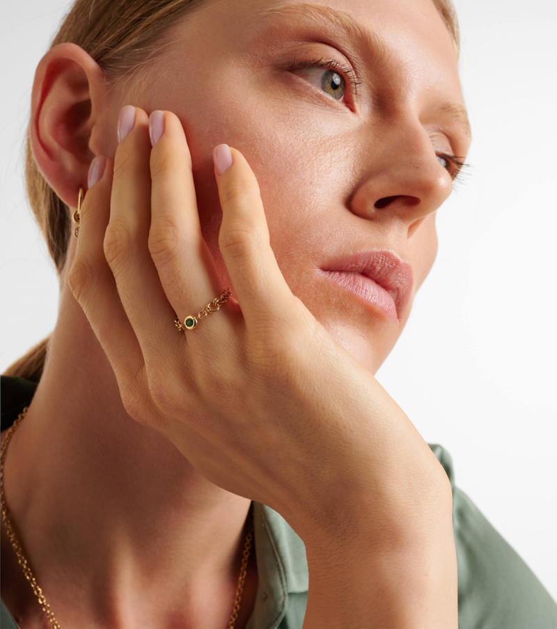 Spinelli Kilcollin Gravity Estrella 18kt gold chain ring with emerald outlook