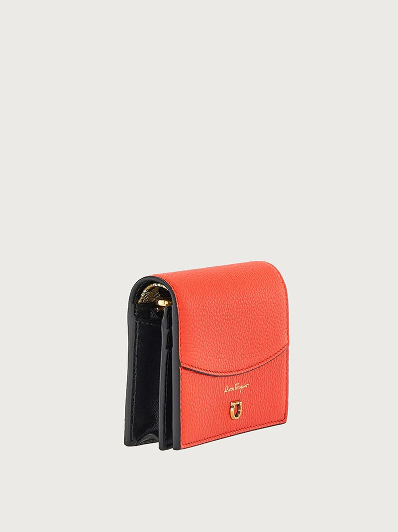 FERRAGAMO GANCINI COIN PURSE outlook