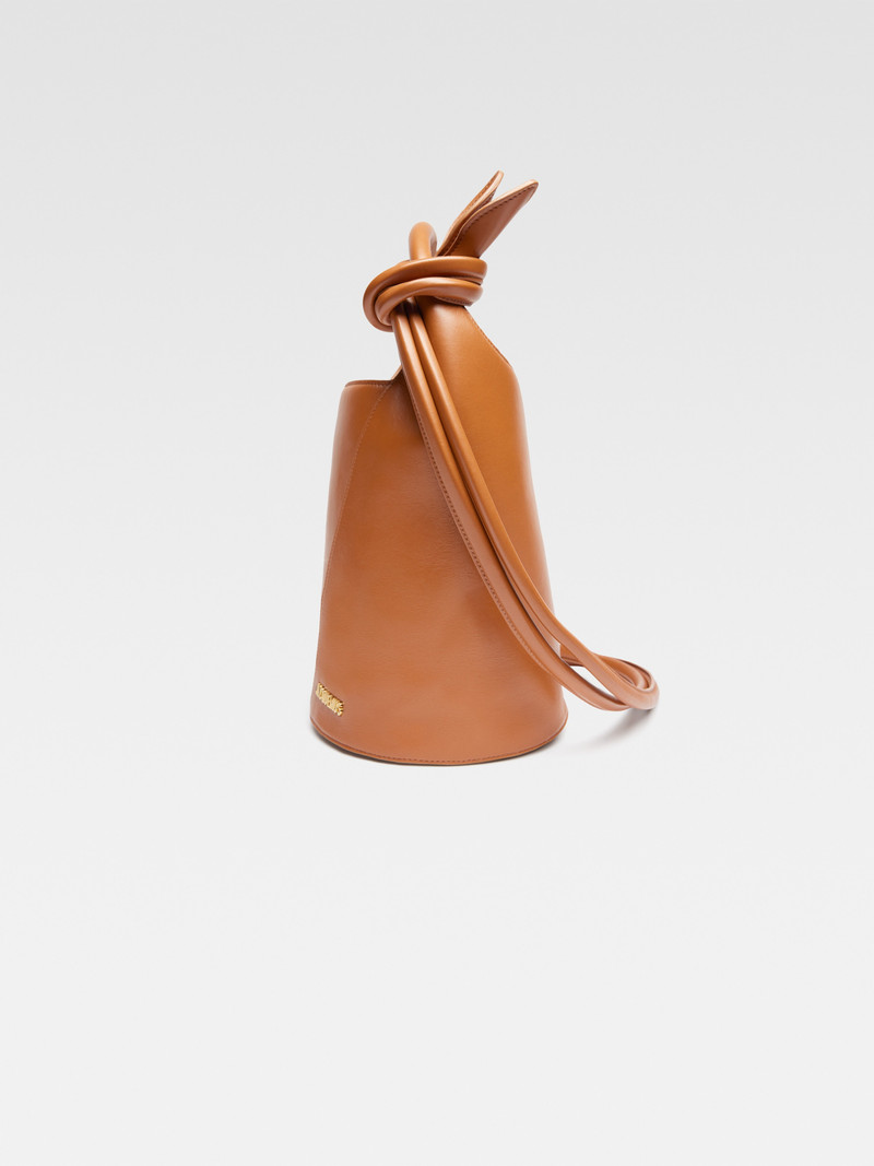 JACQUEMUS Le petit Tourni outlook