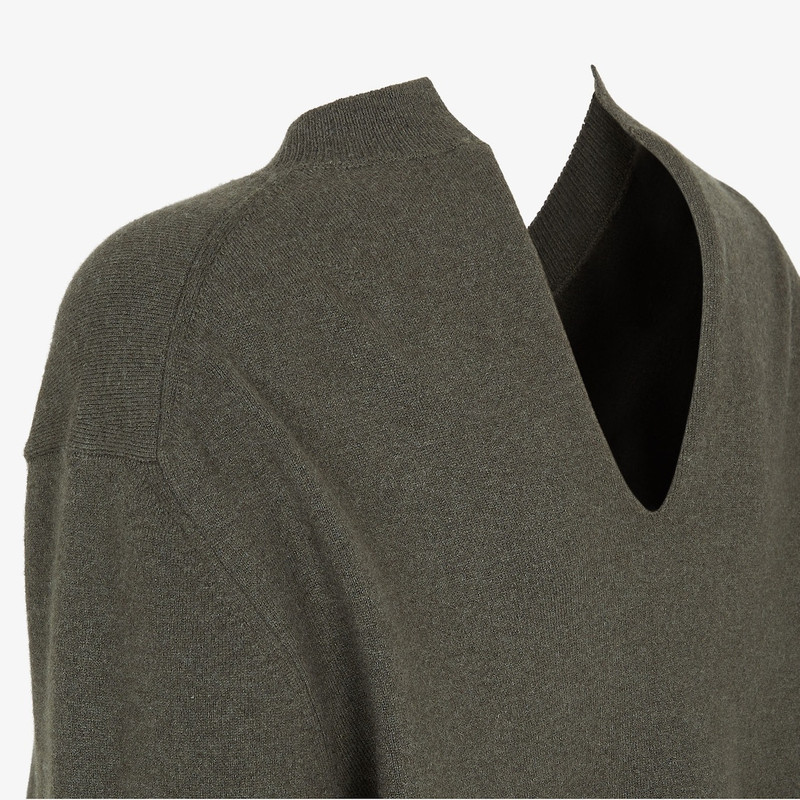 Sweater 3