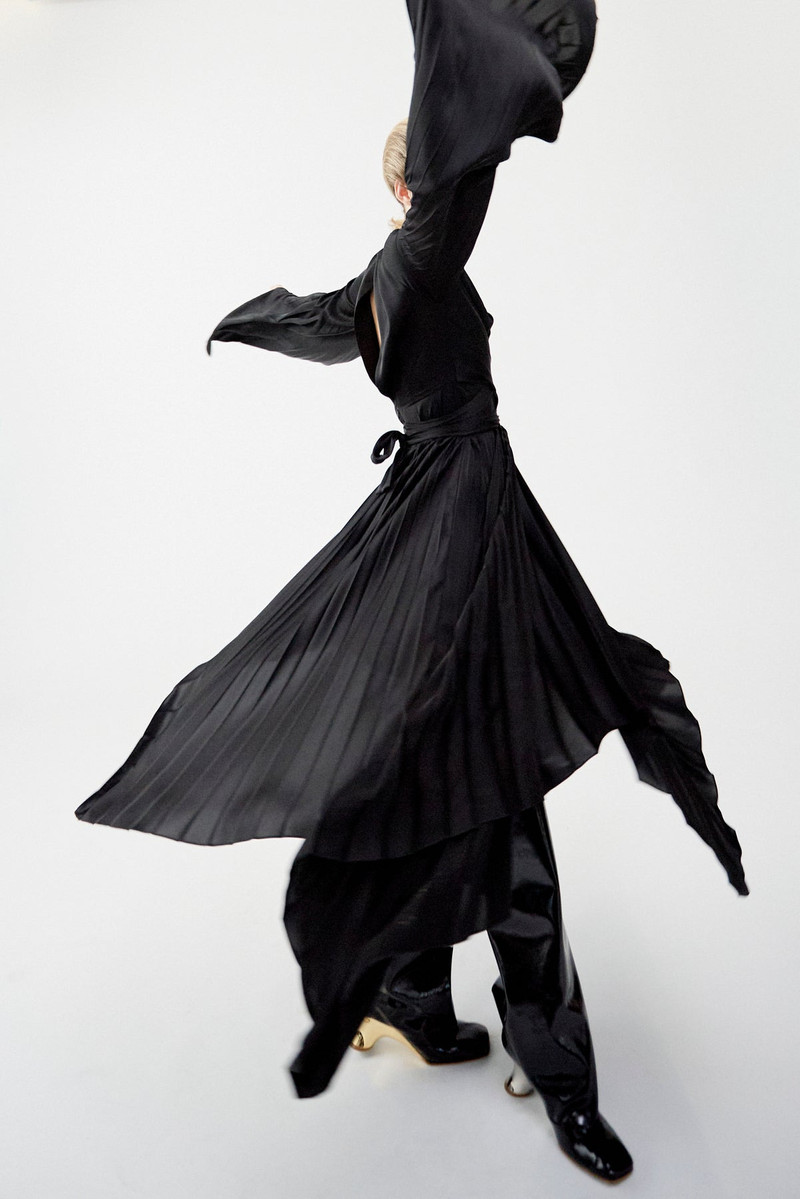 WRAP AROUND MIDI DRESS WITH PLEATED SKIRT & SLEEVES BLACK 16