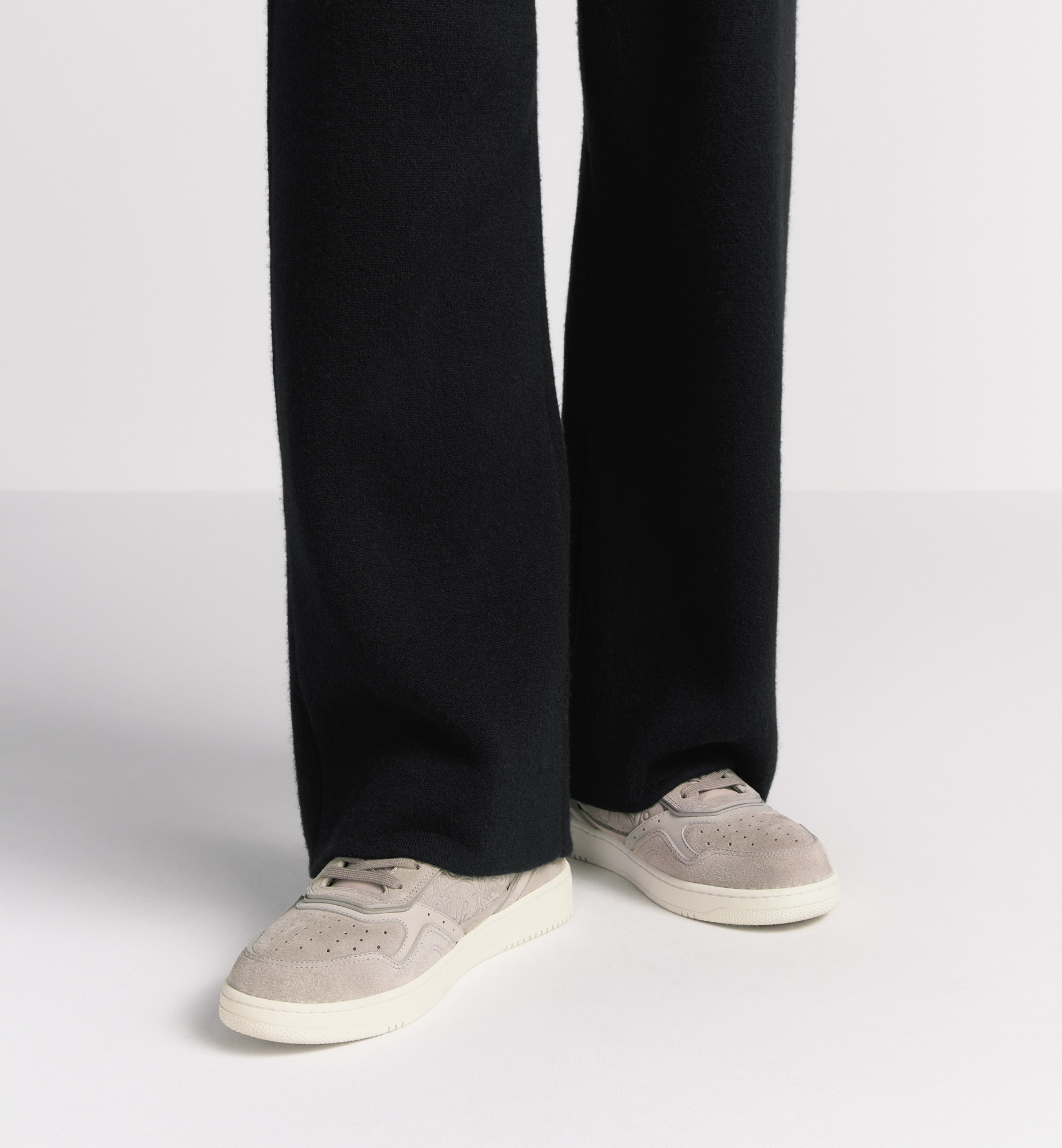 B27 Low-Top Sneaker - 2
