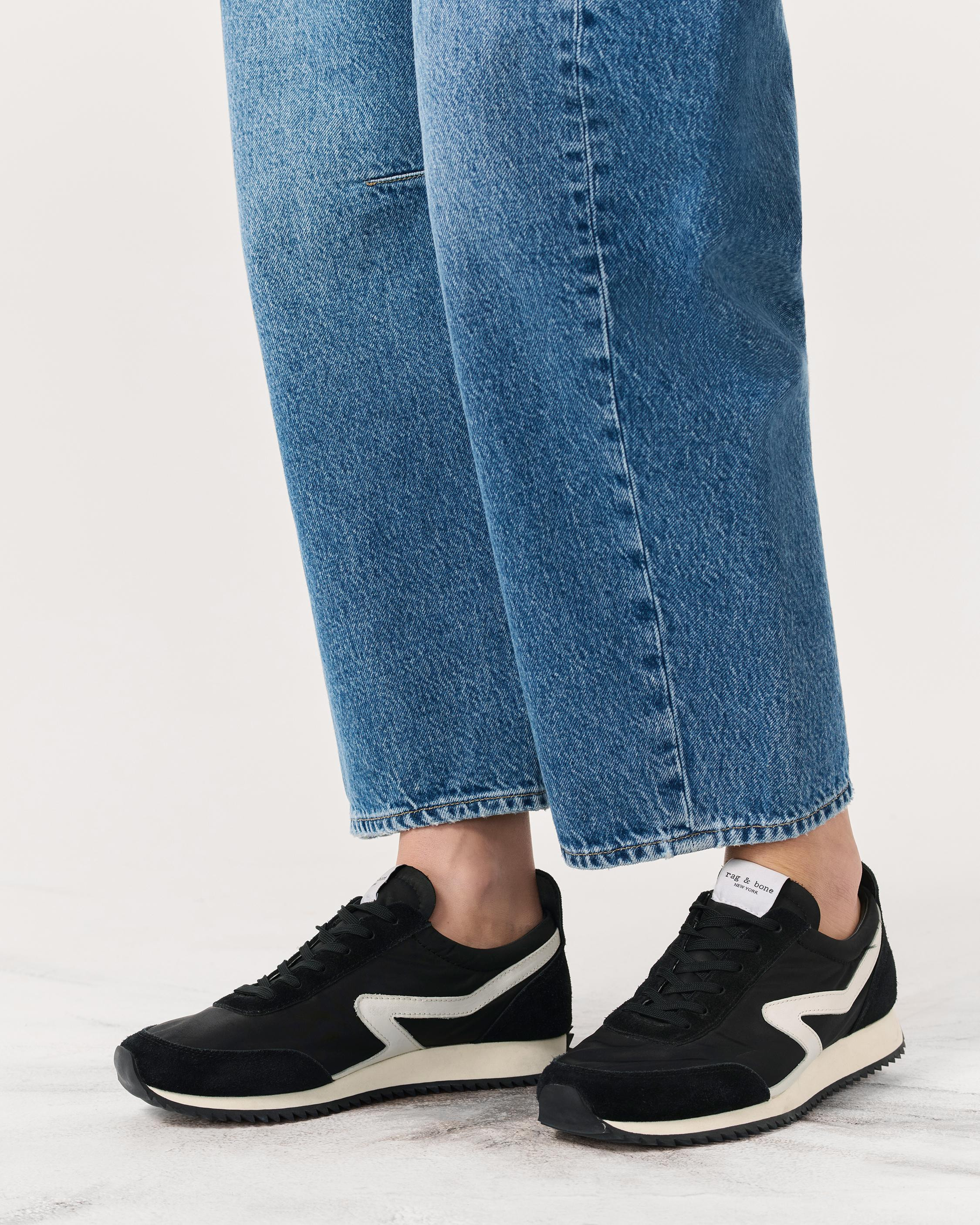 Retro Runner - Recycled Materials
Low Top Sneaker - 2