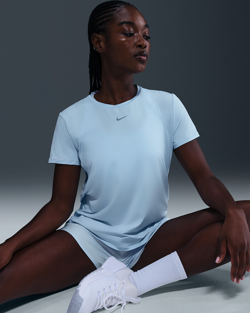 Nike One Classic Women's Dri-FIT Short-Sleeve Top 3
