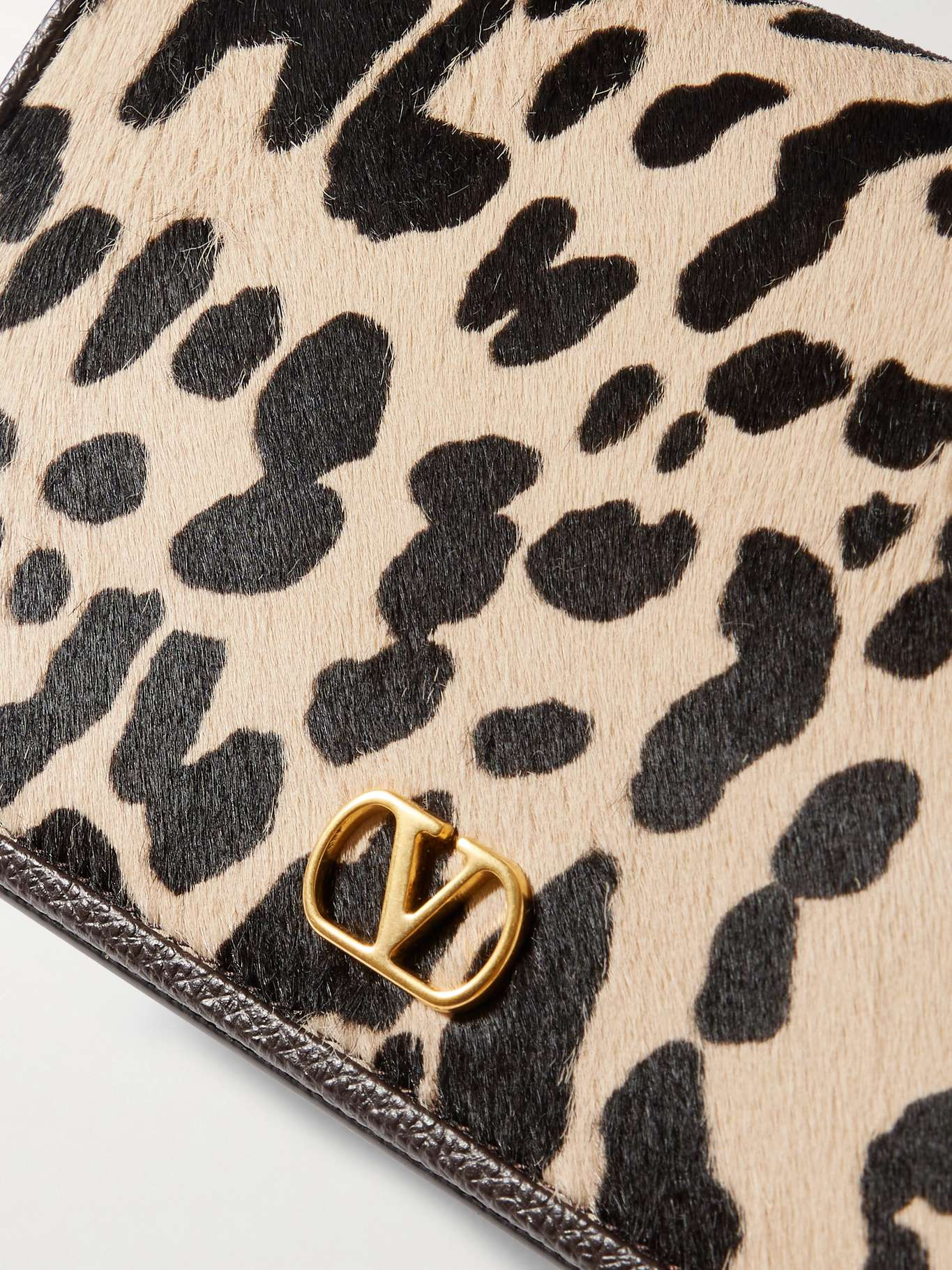 VLogo Signature mini leopard-print calf hair and textured-leather shoulder bag Leopard print - 4