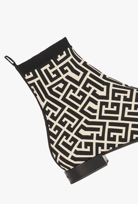Bicolor stretch knit Sacha ankle boots with Balmain monogram - 6