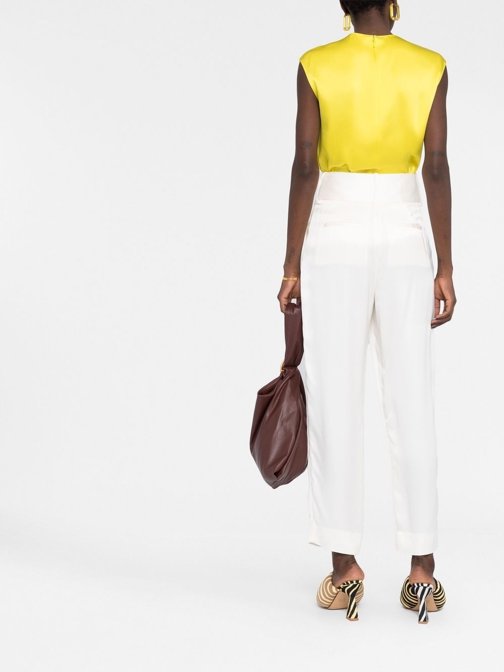 satin-finish sleeveless blouse - 4