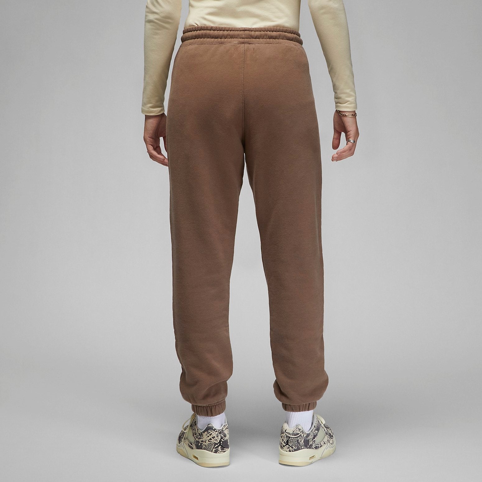 (WMNS) Air Jordan Wordmark Sweatpants 'Brown' DV6472-270 - 5