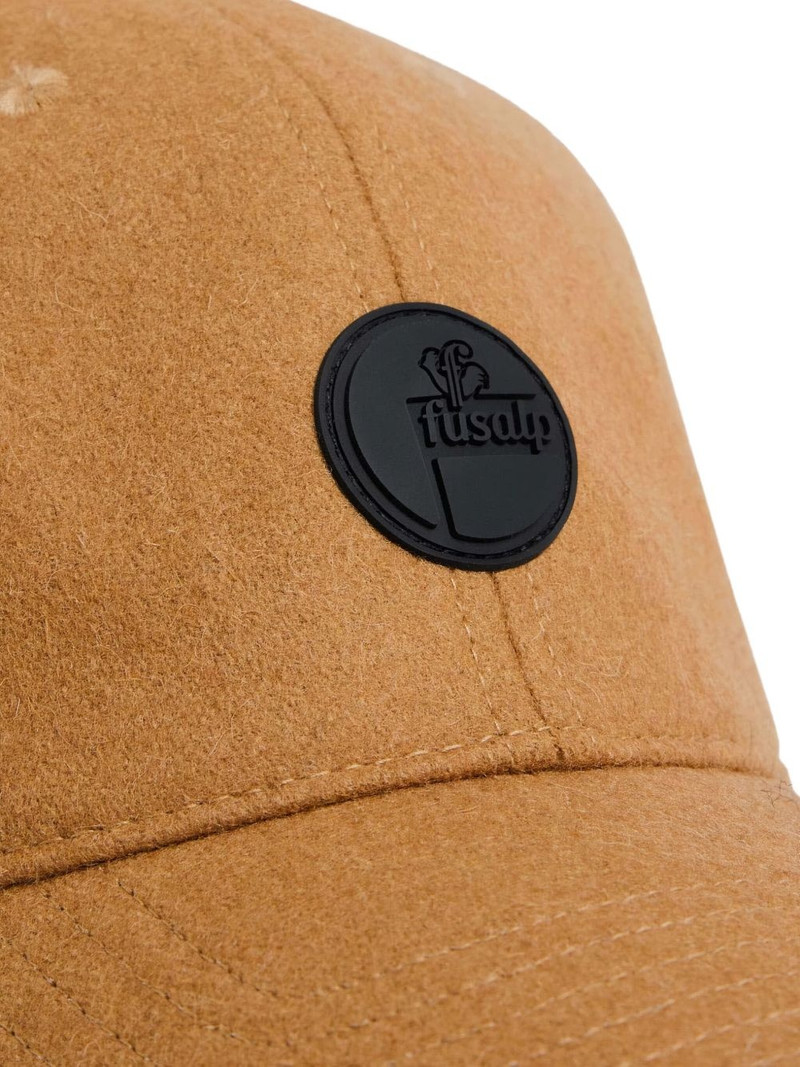 logo-appliqué cap 3