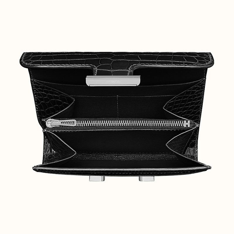 Constance compact wallet 3