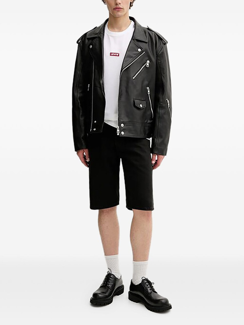 Levi's back-patch shorts outlook