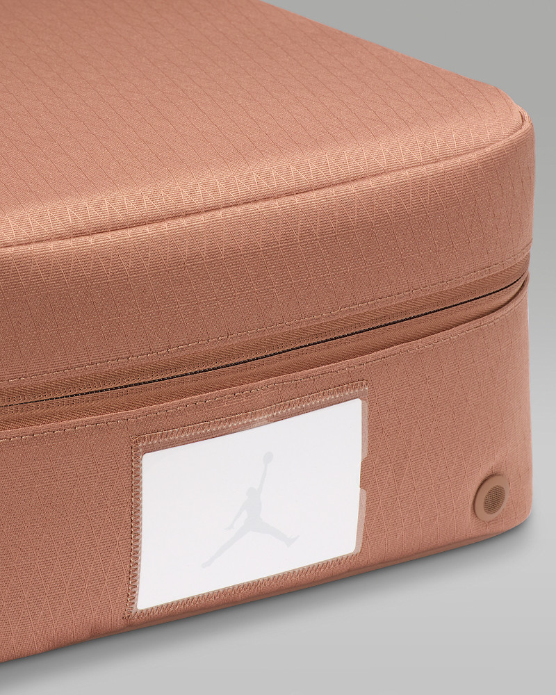 Jordan The Collectors Shoe Box (13L) 6