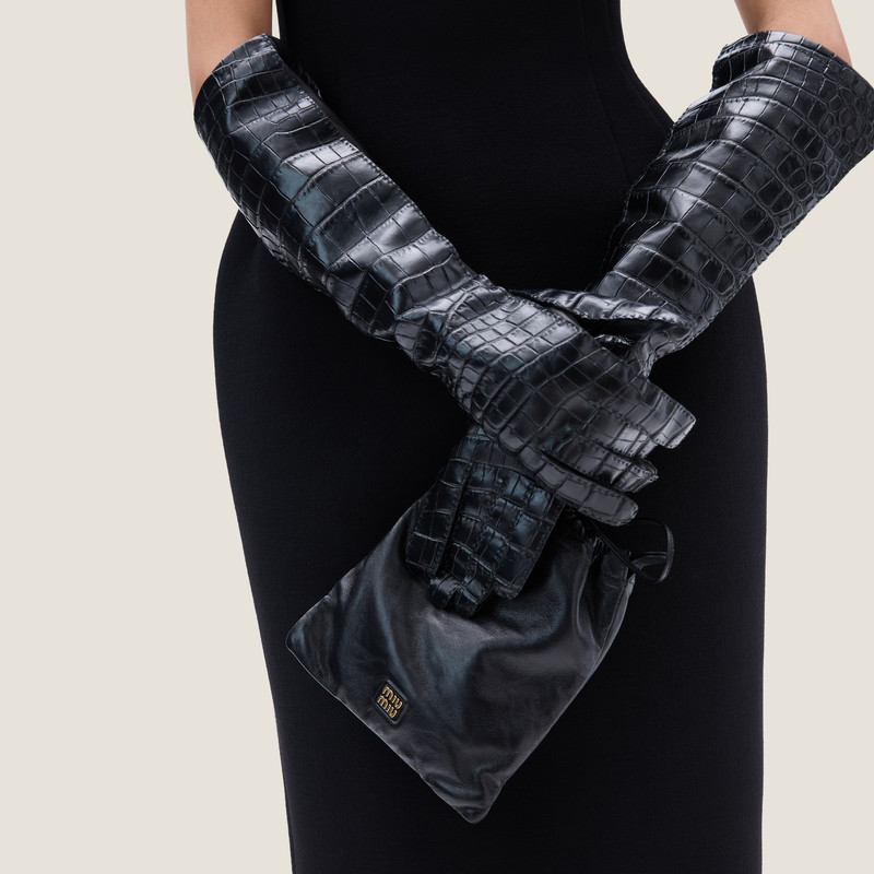 Miu Miu Nappa leather pouch outlook