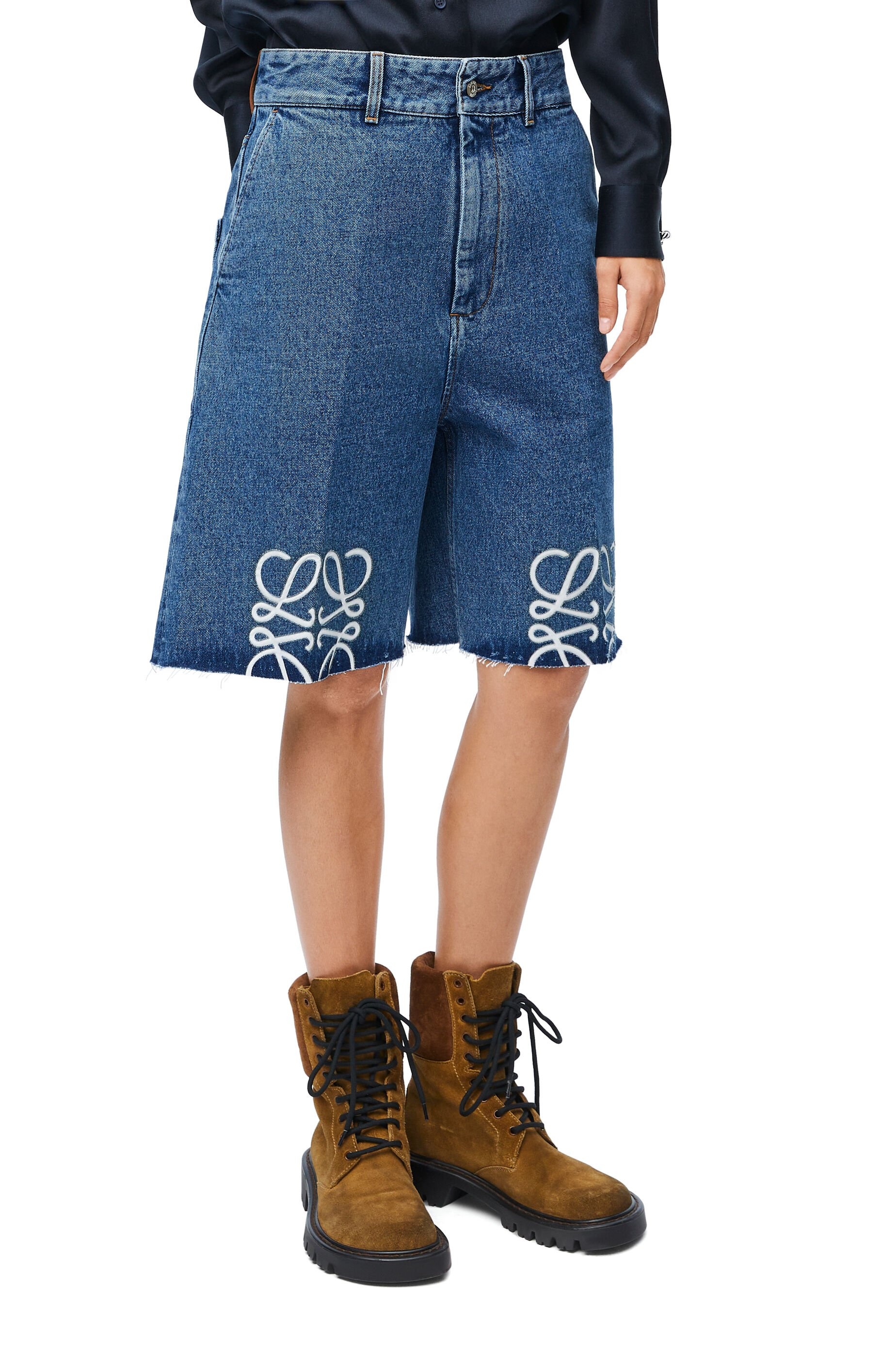 Anagram shorts in denim - 3