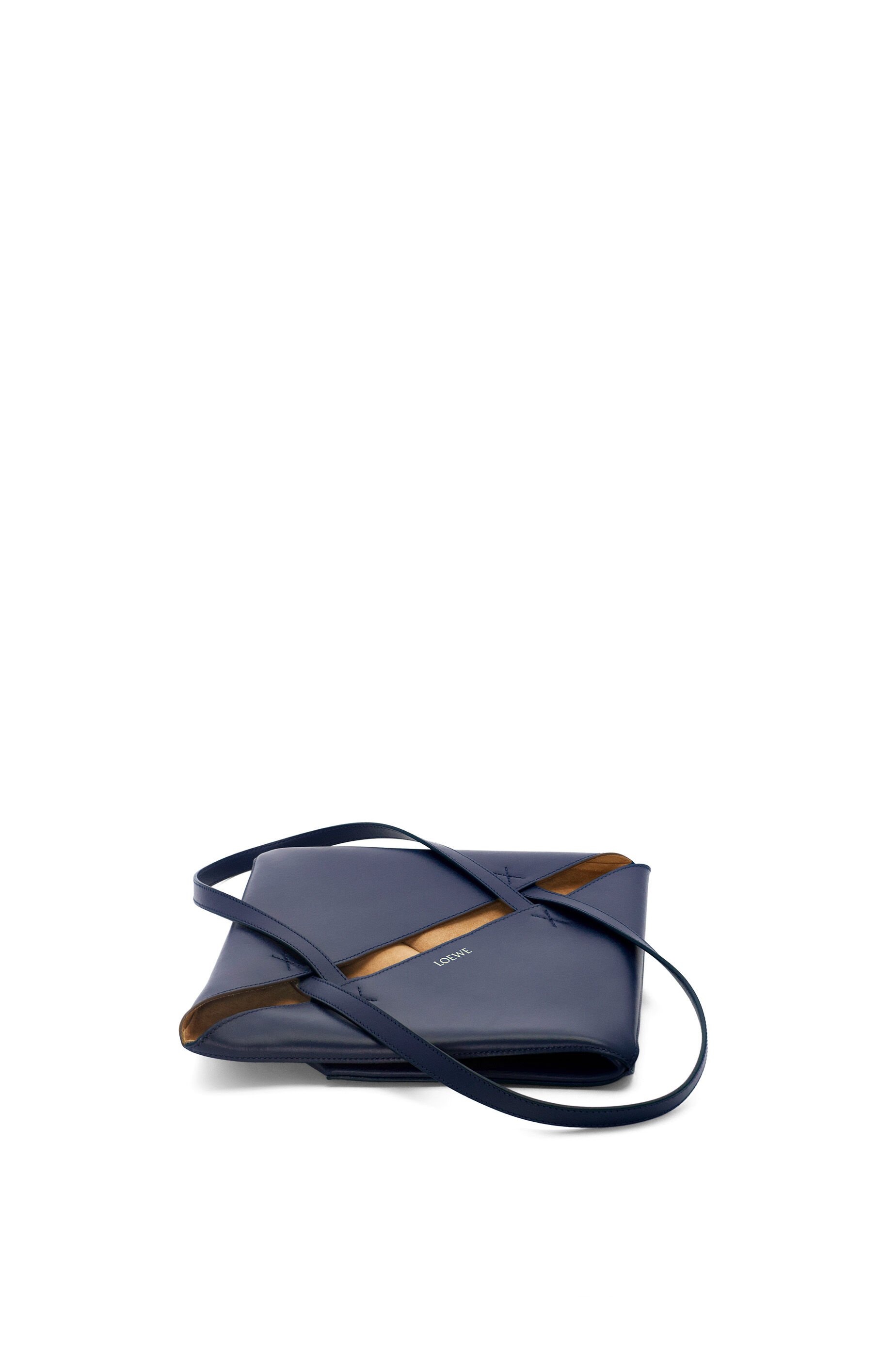 Puzzle Fold Tote in shiny calfskin - 5