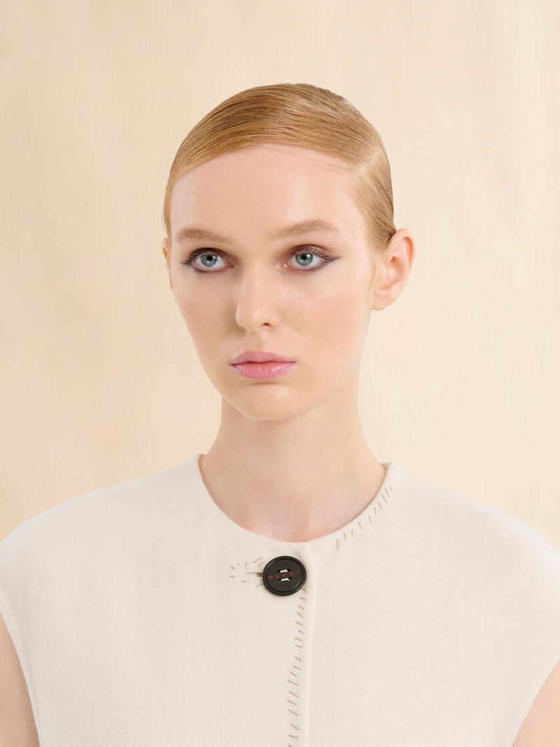 WHITE FELT SLEEVELESS JACKET 4