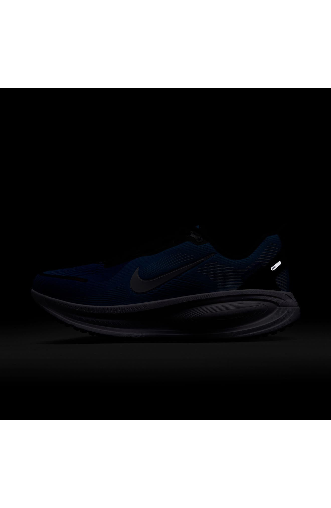 Nike Vomero 18 Running Shoe in White/Deep Night at Nordstrom - 9