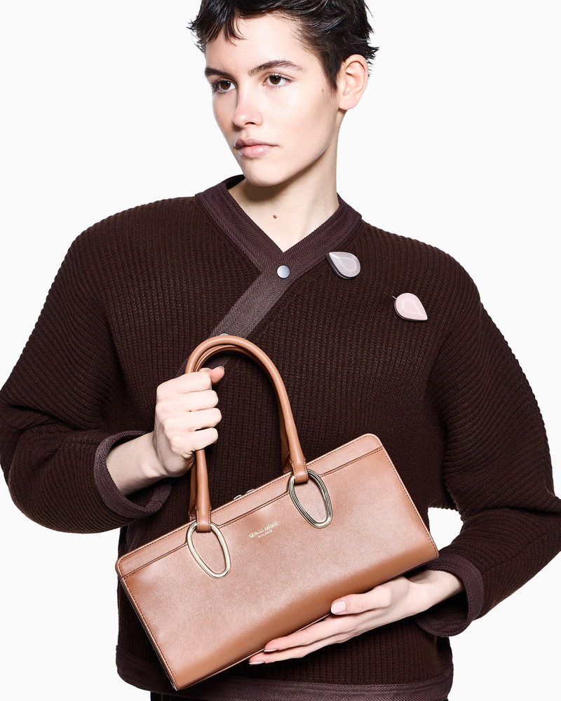 LEATHER BAULETTO BAG 6